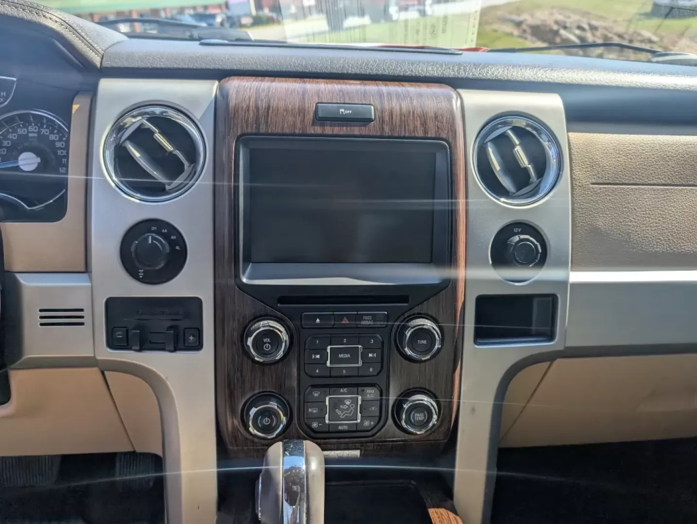 2014 Ford F-150 (1FTFW1ET6EK) with an Other engine, located at 3959 U.S. 80 W, Phenix City, AL, 36870, (334) 297-4885, 32.469296, -85.135185 - **Discover Your Next Adventure with the 2014 Ford F-150 Crew Cab Pickup at Gils Auto in Phenix City, AL!**<br /> <br /> Are you searching for the perfect vehicle to elevate your lifestyle? Whether you're a growing family needing ample space, a weekend warrior craving off-road adventures, or a commut - Photo#12
