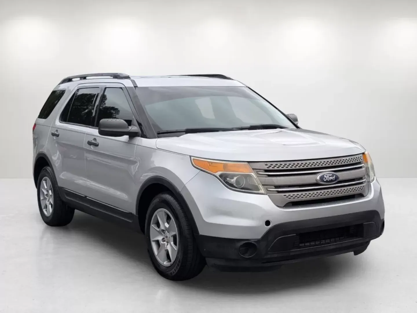 2014 /Medium Light Stone Fordf Explorer Base (1FM5K7B89EG) with an Other engine, located at 7000 Northlake Connector, Columbus, GA, 31904, (706) 987-8085, 32.524975, -84.978134 - Are you ready to elevate your family adventures and weekend getaways? Discover the perfect blend of space, comfort, and reliability with this stunning 2014 Ford Explorer, available now at Gils Auto in Phenix City, AL. As a trusted Buy Here Pay Here dealership, we understand that financing can be a c - Photo#2