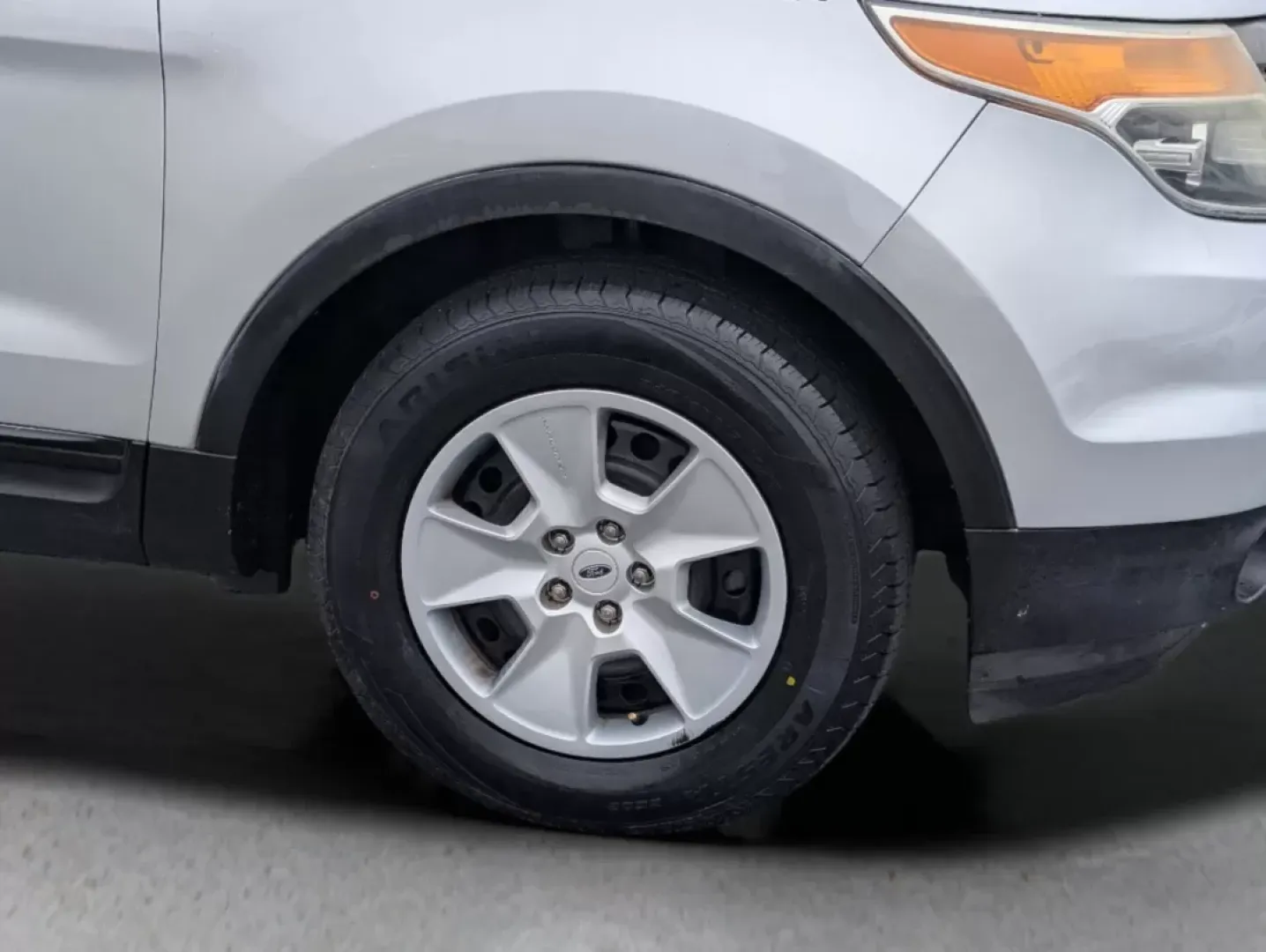 2014 /Medium Light Stone Fordf Explorer Base (1FM5K7B89EG) with an Other engine, located at 7000 Northlake Connector, Columbus, GA, 31904, (706) 987-8085, 32.524975, -84.978134 - Are you ready to elevate your family adventures and weekend getaways? Discover the perfect blend of space, comfort, and reliability with this stunning 2014 Ford Explorer, available now at Gils Auto in Phenix City, AL. As a trusted Buy Here Pay Here dealership, we understand that financing can be a c - Photo#7