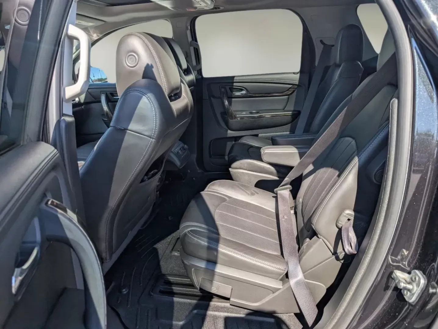 2014 /Ebony GMC Acadia Denali (1GKKVTKD4EJ) with an Other engine, located at 3959 U.S. 80 W, Phenix City, AL, 36870, (334) 297-4885, 32.469296, -85.135185 - **Experience the Family-Friendly Adventure with This 2014 GMC Acadia Denali!**<br /> <br /> Are you ready to elevate your family adventures? The 2014 GMC Acadia Denali offers a blend of elegance and practicality, making it the perfect SUV for growing families and weekend explorers alike. With spacio - Photo#11