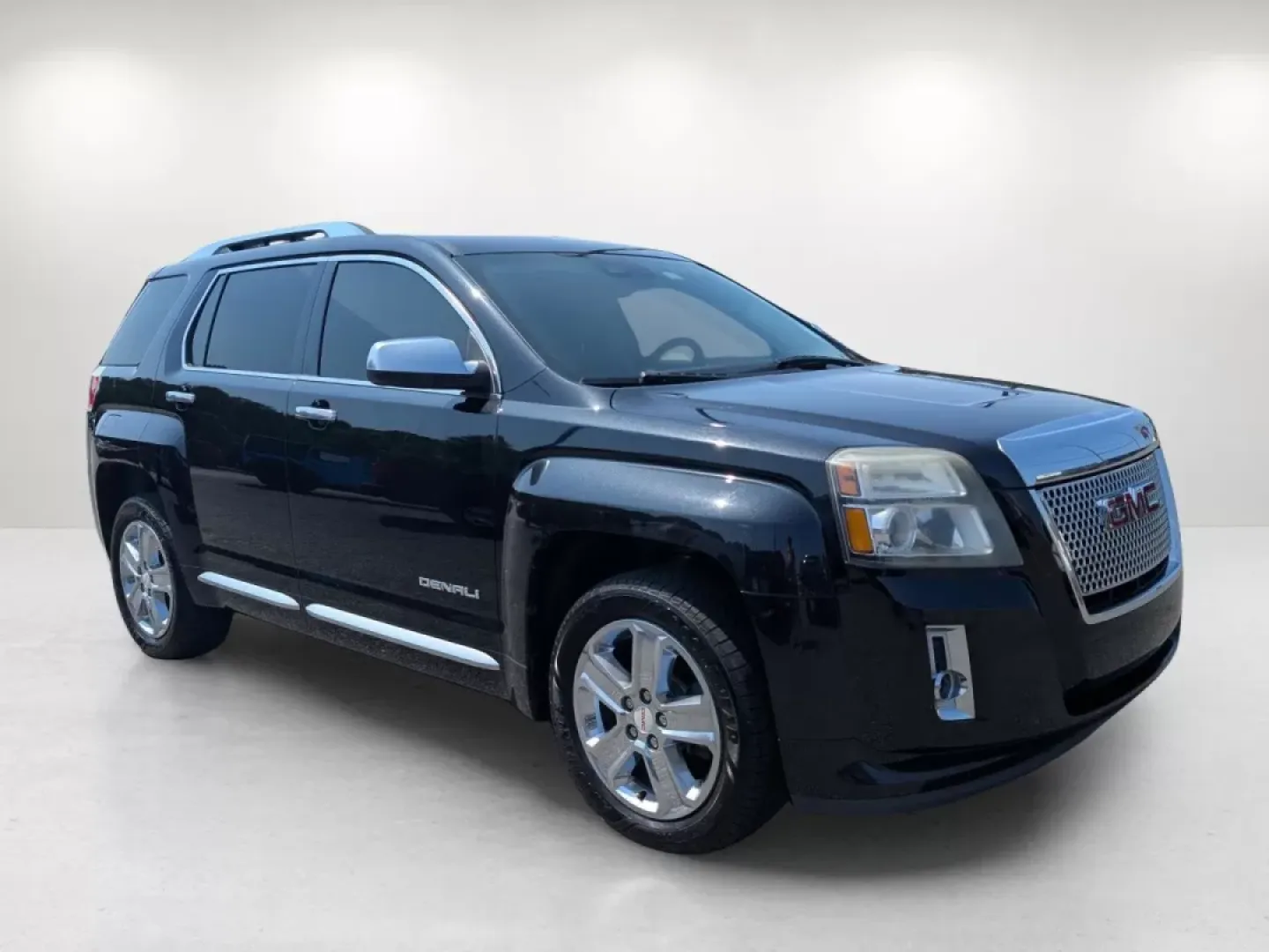 2014 /Jet Black GMC Terrain Denali (2GKALUEK0E6) with an Other engine, located at 1430 Gateway Drive, Opelika, AL, 36801, (334) 239-0944, 32.637871, -85.409790 - **Experience the Perfect Blend of Style and Comfort with the 2014 GMC Terrain Denali!**<br /> <br /> Are you searching for a vehicle that perfectly complements both your busy lifestyle and your family's needs? Look no further! The 2014 GMC Terrain Denali is the ideal SUV for those who value space, s - Photo#2