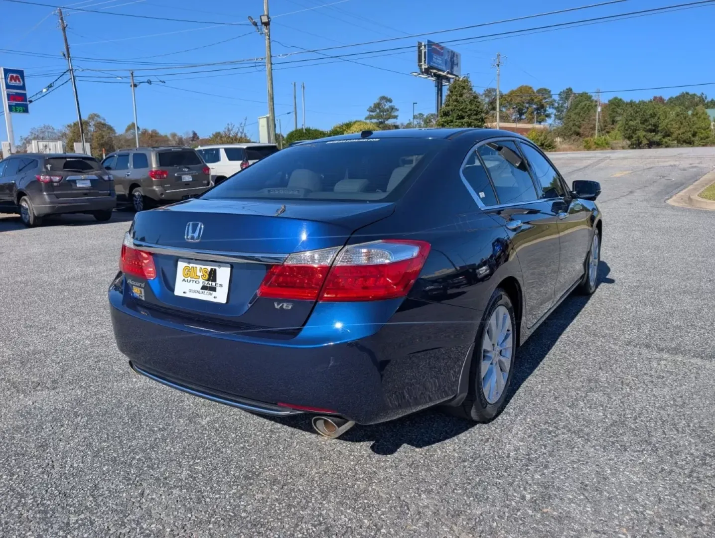 2014 Honda Accord Sedan EX-L (1HGCR3F80EA) with an Other engine, located at 3959 U.S. 80 W, Phenix City, AL, 36870, (334) 297-4885, 32.469296, -85.135185 - Are you searching for a reliable vehicle that perfectly balances everyday practicality with comfort and style? Look no further than this stunning 2014 Honda Accord Sedan EX-L, available now at Gils Auto in Phenix City, AL. Ideal for growing families, commuters, or anyone who desires a vehicle that e - Photo#4