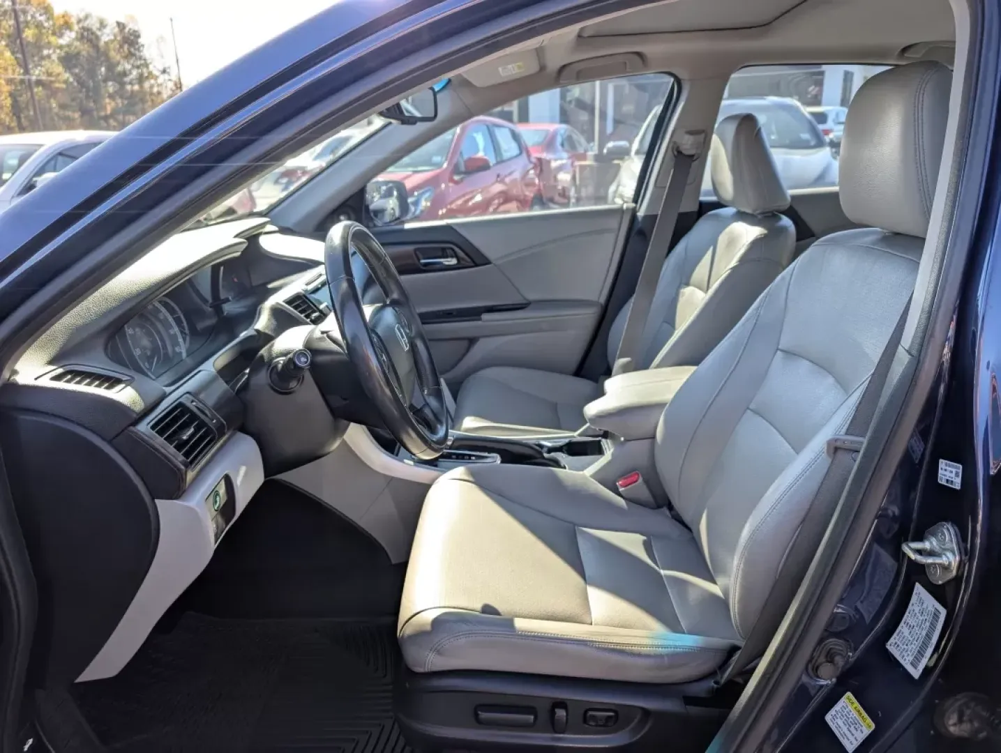 2014 Honda Accord Sedan EX-L (1HGCR3F80EA) with an Other engine, located at 3959 U.S. 80 W, Phenix City, AL, 36870, (334) 297-4885, 32.469296, -85.135185 - Are you searching for a reliable vehicle that perfectly balances everyday practicality with comfort and style? Look no further than this stunning 2014 Honda Accord Sedan EX-L, available now at Gils Auto in Phenix City, AL. Ideal for growing families, commuters, or anyone who desires a vehicle that e - Photo#9