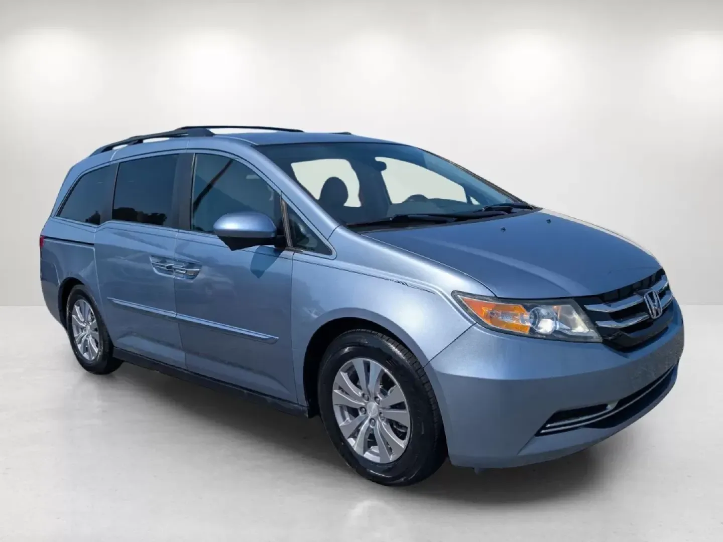 2014 Honda Odyssey EX (5FNRL5H45EB) with an Other engine, located at 5115 14th Ave., Columbus, GA, 31904, (706) 323-0345, 32.511494, -84.971046 - **Discover Family Adventures with the 2014 Honda Odyssey EX at Gils Auto in Phenix City, AL!**<br /> <br /> Are you on the hunt for a reliable family vehicle that combines space, comfort, and advanced features? Look no further than this 2014 Honda Odyssey EX, designed to make your family outings and - Photo#2