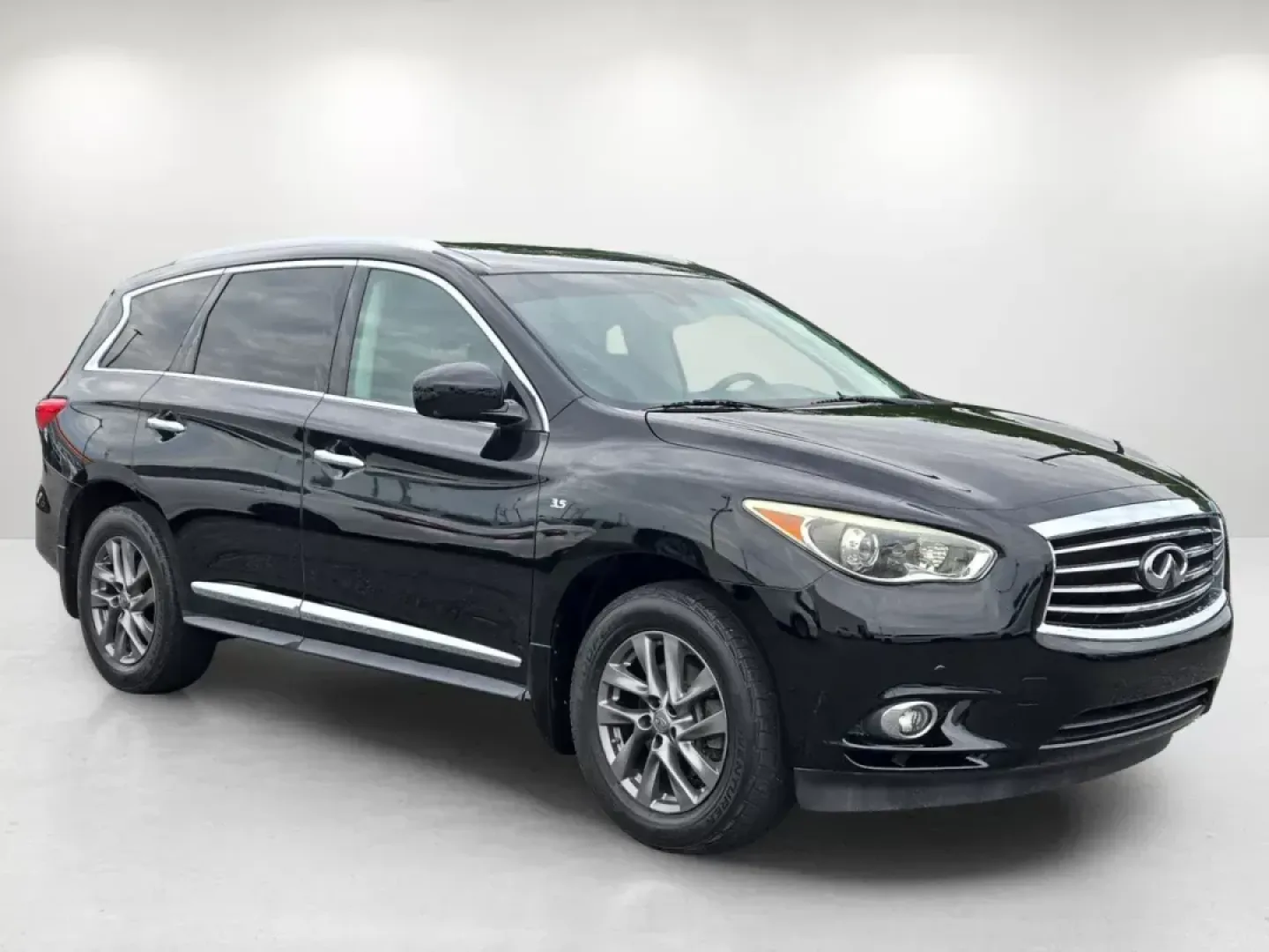 2014 /Graphite Infiniti QX60 (5N1AL0MM0EC) with an Other engine, located at 1430 Gateway Drive, Opelika, AL, 36801, (334) 239-0944, 32.637871, -85.409790 - **Unleash Adventure with the 2014 Infiniti QX60 at Gils Auto in Opelika, AL!**<br /> <br /> Are you ready to elevate your family trips and weekend getaways? Look no further than this stunning 2014 Infiniti QX60, designed for those who crave a blend of style, comfort, and reliability. With its spacio - Photo#2