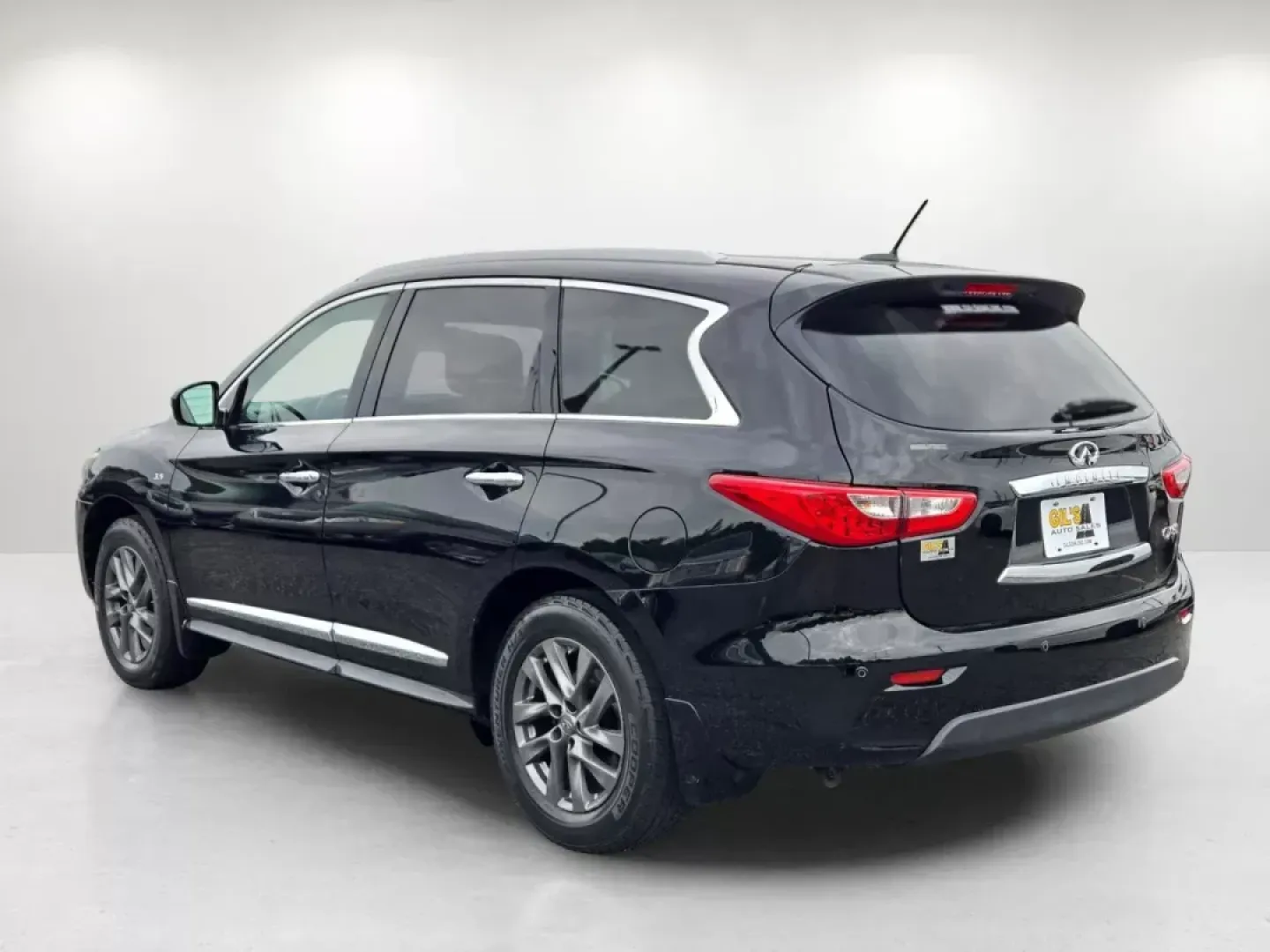 2014 /Graphite Infiniti QX60 (5N1AL0MM0EC) with an Other engine, located at 1430 Gateway Drive, Opelika, AL, 36801, (334) 239-0944, 32.637871, -85.409790 - **Unleash Adventure with the 2014 Infiniti QX60 at Gils Auto in Opelika, AL!**<br /> <br /> Are you ready to elevate your family trips and weekend getaways? Look no further than this stunning 2014 Infiniti QX60, designed for those who crave a blend of style, comfort, and reliability. With its spacio - Photo#6