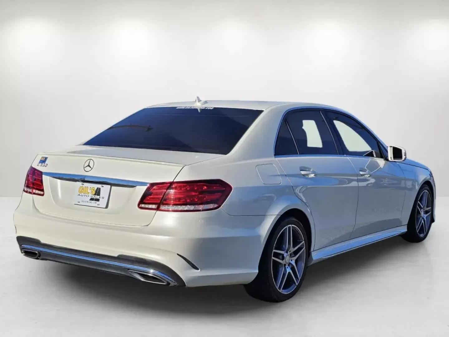 2014 Mercedes-Benz E-Class E 350 Sport (WDDHF5KBXEA) with an Other engine, located at 1430 Gateway Drive, Opelika, AL, 36801, (334) 239-0944, 32.637871, -85.409790 - Elevate your daily commute and weekend getaways with this stunning 2014 Mercedes-Benz E-Class E 350 Sport, available now at Gils Auto in Phenix City, AL. Perfectly suited for those who appreciate a blend of luxury and practicality, this sedan is designed to deliver both comfort and style for your ev - Photo#4
