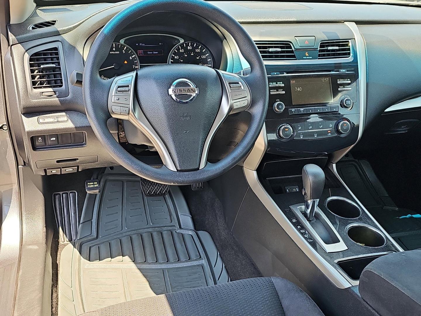 2014 /Charcoal Nissan Altima 2.5 S (1N4AL3AP6EC) with an Regular Unleaded I-4 2.5 L/152 engine, 1-Speed CVT w/OD transmission, located at 521 Old Farm Lane Rd, Prattville, AL, 36066, (334) 325-1505, 32.482460, -86.416367 - 2014 Nissan Altima 2.5 S - Photo#16