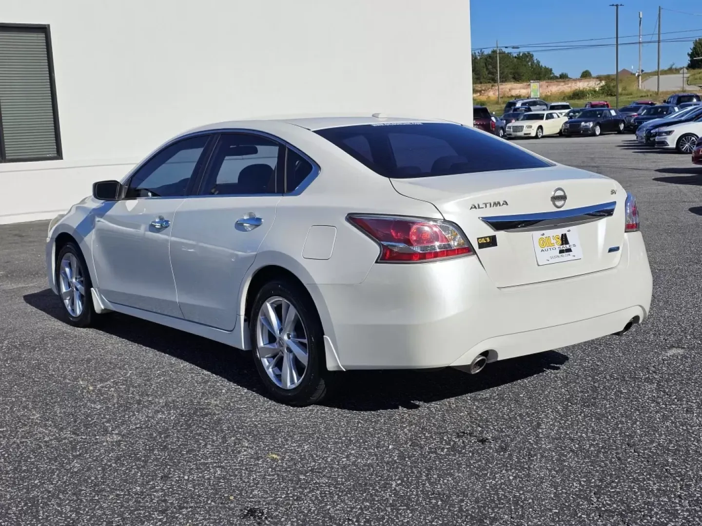 2014 /Beige Nissan Altima 2.5 SV (1N4AL3AP7EC) with an Other engine, located at 3959 U.S. 80 W, Phenix City, AL, 36870, (334) 297-4885, 32.469296, -85.135185 - **Experience the Freedom of the Open Road with the 2014 Nissan Altima 2.5 SV** <br /> <br /> Are you ready to elevate your daily commute or embark on weekend adventures? The 2014 Nissan Altima 2.5 SV is your perfect companion for both city and highway driving, making it ideal for budget-conscious - Photo#6