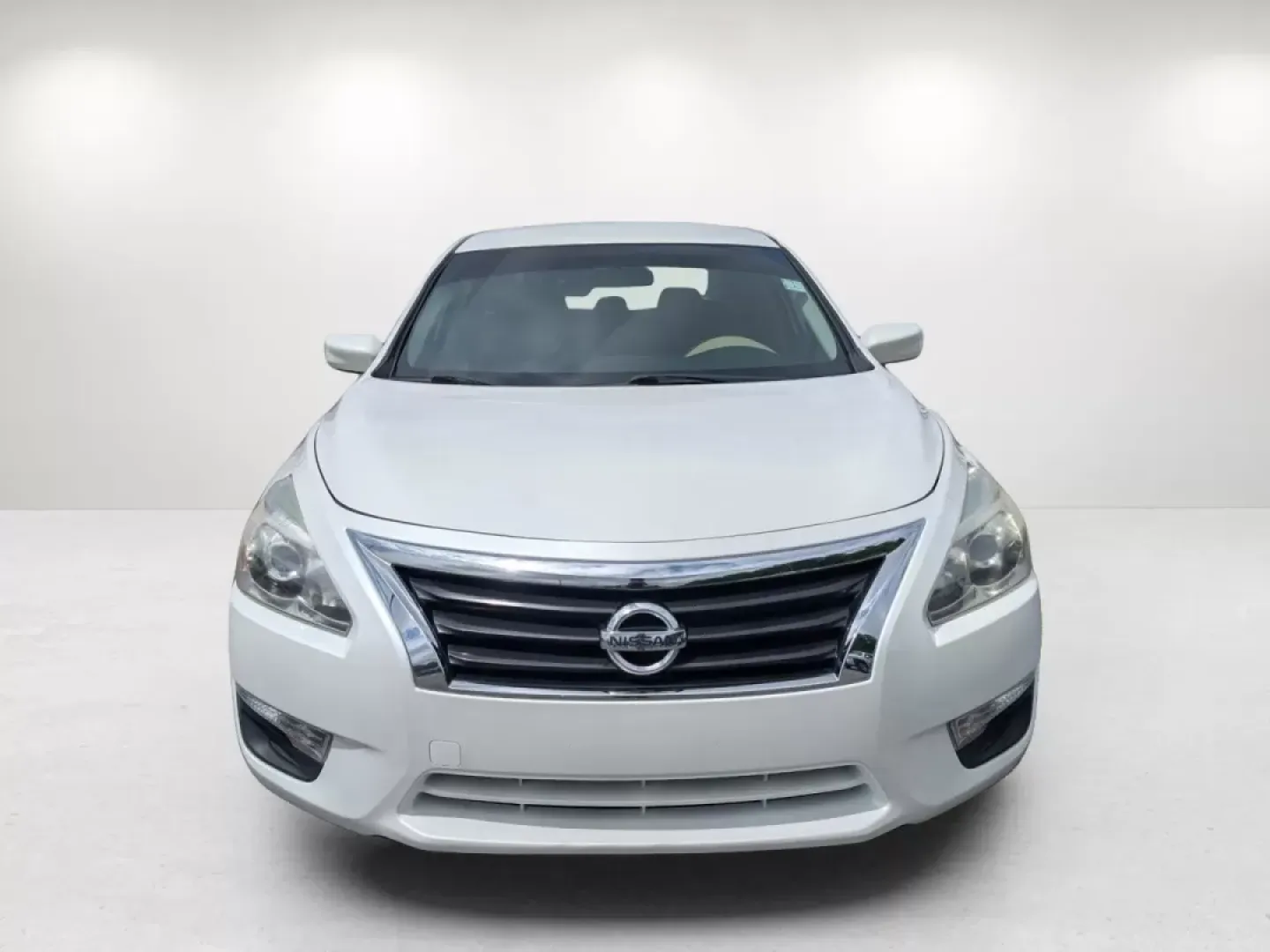 2014 /Beige Nissan Altima 2.5 SV (1N4AL3AP7EC) with an Other engine, located at 7000 Northlake Connector, Columbus, GA, 31904, (706) 987-8085, 32.524975, -84.978134 - **Experience the Freedom of the Open Road with the 2014 Nissan Altima 2.5 SV** <br /> <br /> Are you ready to elevate your daily commute or embark on weekend adventures? The 2014 Nissan Altima 2.5 SV is your perfect companion for both city and highway driving, making it ideal for budget-conscious - Photo#1