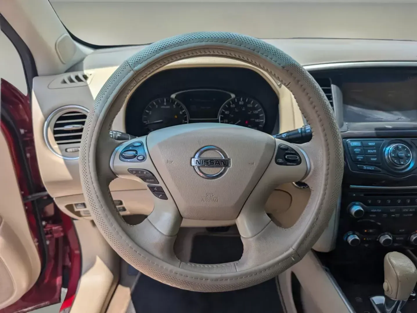 2014 /Almond Nissan Pathfinder Platinum (5N1AR2MN6EC) with an Regular Unleaded V-6 3.5 L/213 engine, 1-Speed CVT w/OD transmission, located at 804 22nd Ave, Phenix City, AL, 36870, (334) 297-1860, 32.484749, -85.024475 - **Discover Your Next Adventure with the 2014 Nissan Pathfinder Platinum at Gils Auto - Phenix City #2!**<br /> <br /> Are you ready to elevate your family road trips or weekend getaways? The 2014 Nissan Pathfinder Platinum is the perfect SUV for those who crave adventure without sacrificing comfort - Photo#16
