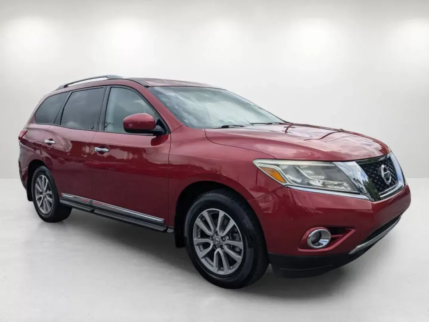 2014 /Charcoal Nissan Pathfinder SL (5N1AR2MN4EC) with an Regular Unleaded V-6 3.5 L/213 engine, 1-Speed CVT w/OD transmission, located at 521 Old Farm Lane Rd, Prattville, AL, 36066, (334) 325-1505, 32.482460, -86.416367 - **Explore New Adventures with the 2014 Nissan Pathfinder SL at Gils Auto - Prattville**<br /> <br /> Are you ready to elevate your family outings and weekend adventures? Look no further than the 2014 Nissan Pathfinder SL, a versatile SUV designed for those who crave both comfort and capability. This - Photo#2