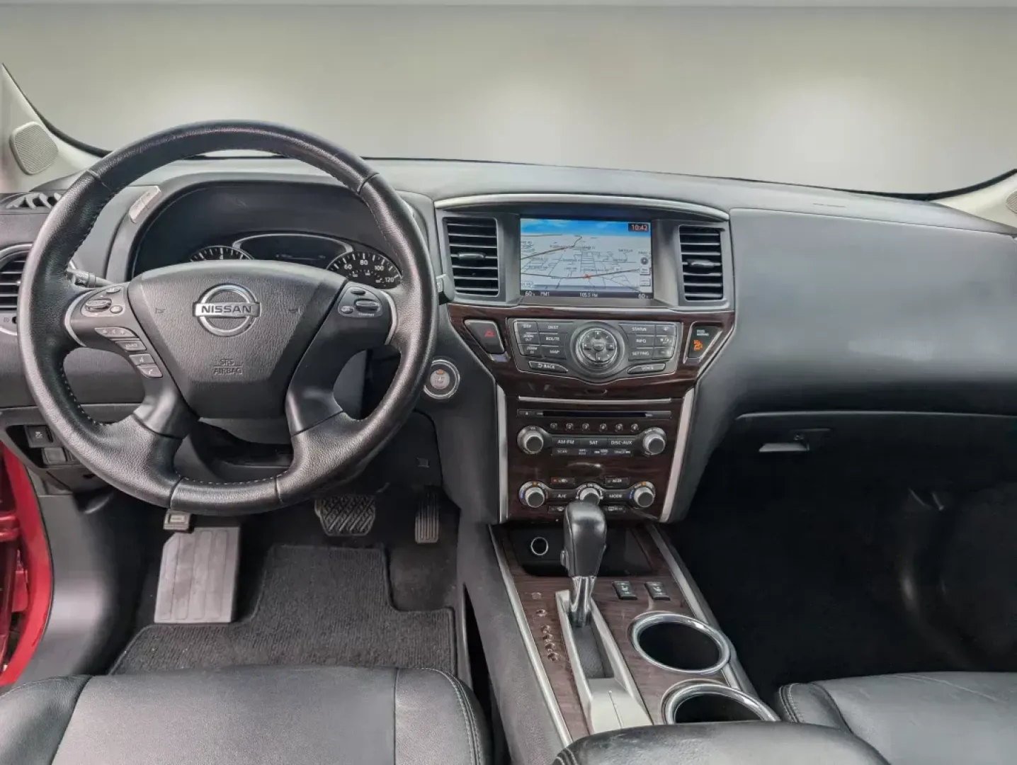 2014 /Charcoal Nissan Pathfinder SL (5N1AR2MN4EC) with an Regular Unleaded V-6 3.5 L/213 engine, 1-Speed CVT w/OD transmission, located at 521 Old Farm Lane Rd, Prattville, AL, 36066, (334) 325-1505, 32.482460, -86.416367 - **Explore New Adventures with the 2014 Nissan Pathfinder SL at Gils Auto - Prattville**<br /> <br /> Are you ready to elevate your family outings and weekend adventures? Look no further than the 2014 Nissan Pathfinder SL, a versatile SUV designed for those who crave both comfort and capability. This - Photo#12