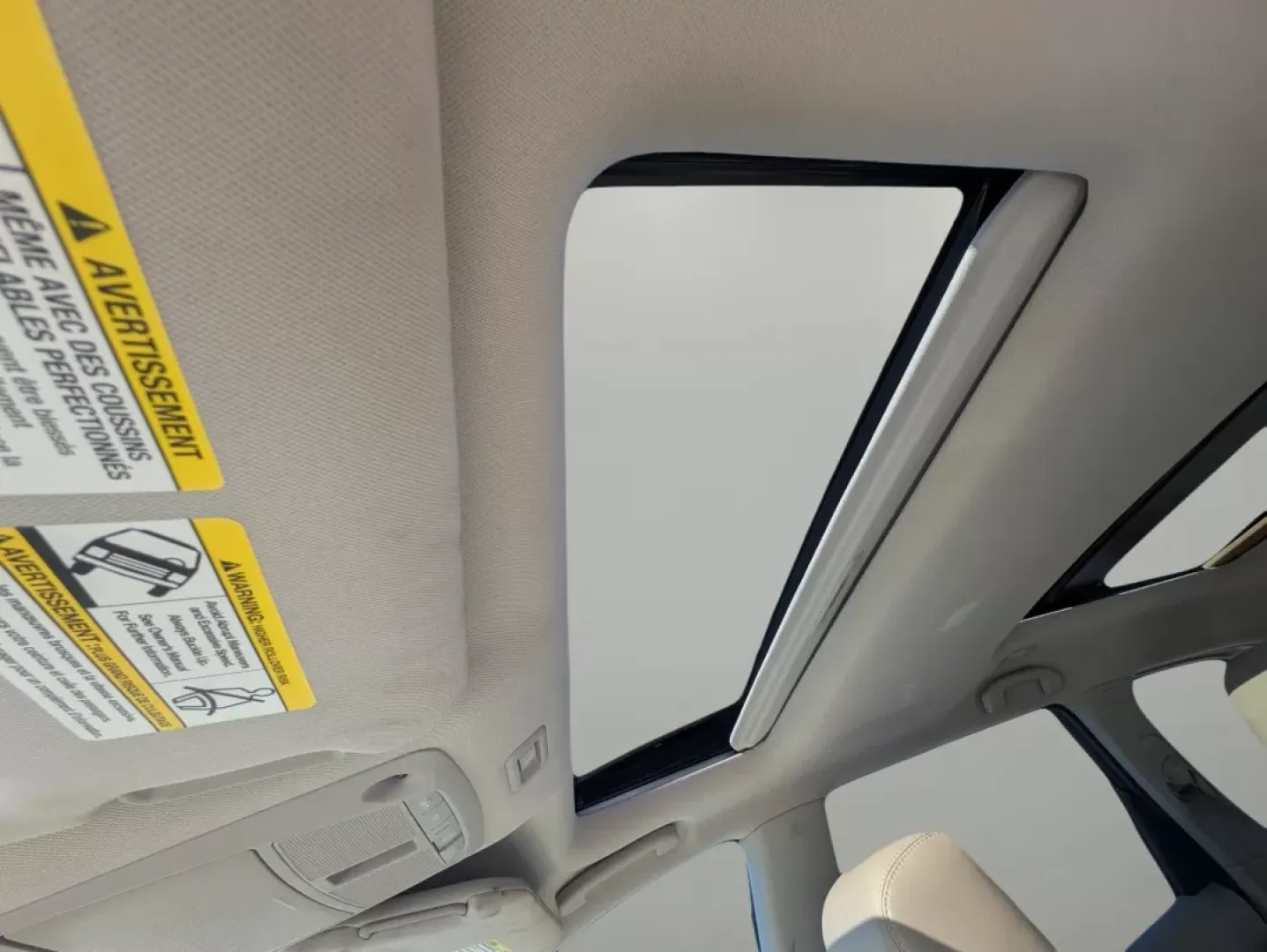 2014 /Almond Nissan Pathfinder Platinum (5N1AR2MM1EC) with an Other engine, located at 7000 Northlake Connector, Columbus, GA, 31904, (706) 987-8085, 32.524975, -84.978134 - **Explore the Open Road with the 2014 Nissan Pathfinder Platinum** <br /> <br /> Are you ready for your next family adventure or weekend getaway? The 2014 Nissan Pathfinder Platinum is designed to elevate your driving experience with its spacious interior and advanced features, making it the perfec - Photo#18