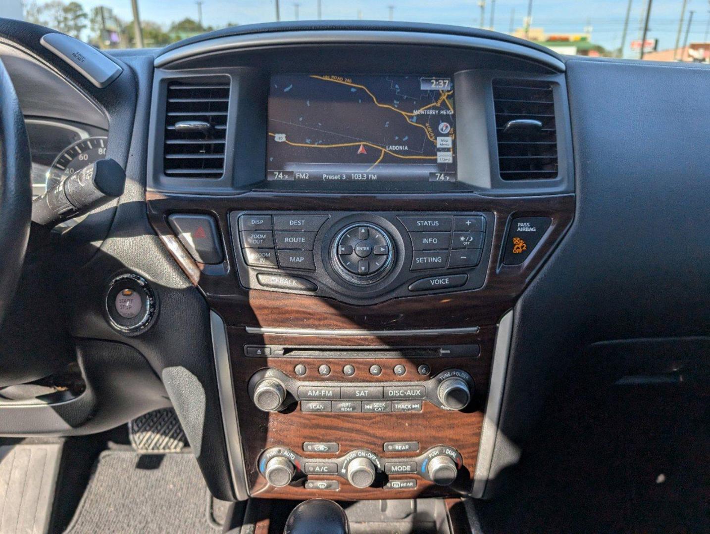 2014 /Charcoal Nissan Pathfinder SL (5N1AR2MN2EC) with an Regular Unleaded V-6 3.5 L/213 engine, 1-Speed CVT w/OD transmission, located at 3959 U.S. 80 W, Phenix City, AL, 36870, (334) 297-4885, 32.469296, -85.135185 - 2014 Nissan Pathfinder SL - Photo#14