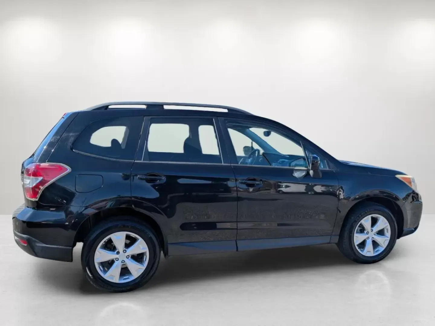 2014 /Black Subaru Forester 2.5i Premium (JF2SJAEC6EH) with an Other engine, located at 7000 Northlake Connector, Columbus, GA, 31904, (706) 987-8085, 32.524975, -84.978134 - **Adventure Awaits with This 2014 Subaru Forester! Perfect for Families and Outdoor Enthusiasts!** <br /> <br /> Are you ready to embrace the great outdoors or simply need a reliable vehicle for your daily commute? Look no further than this outstanding 2014 Subaru Forester 2.5i Premium, available no - Photo#3