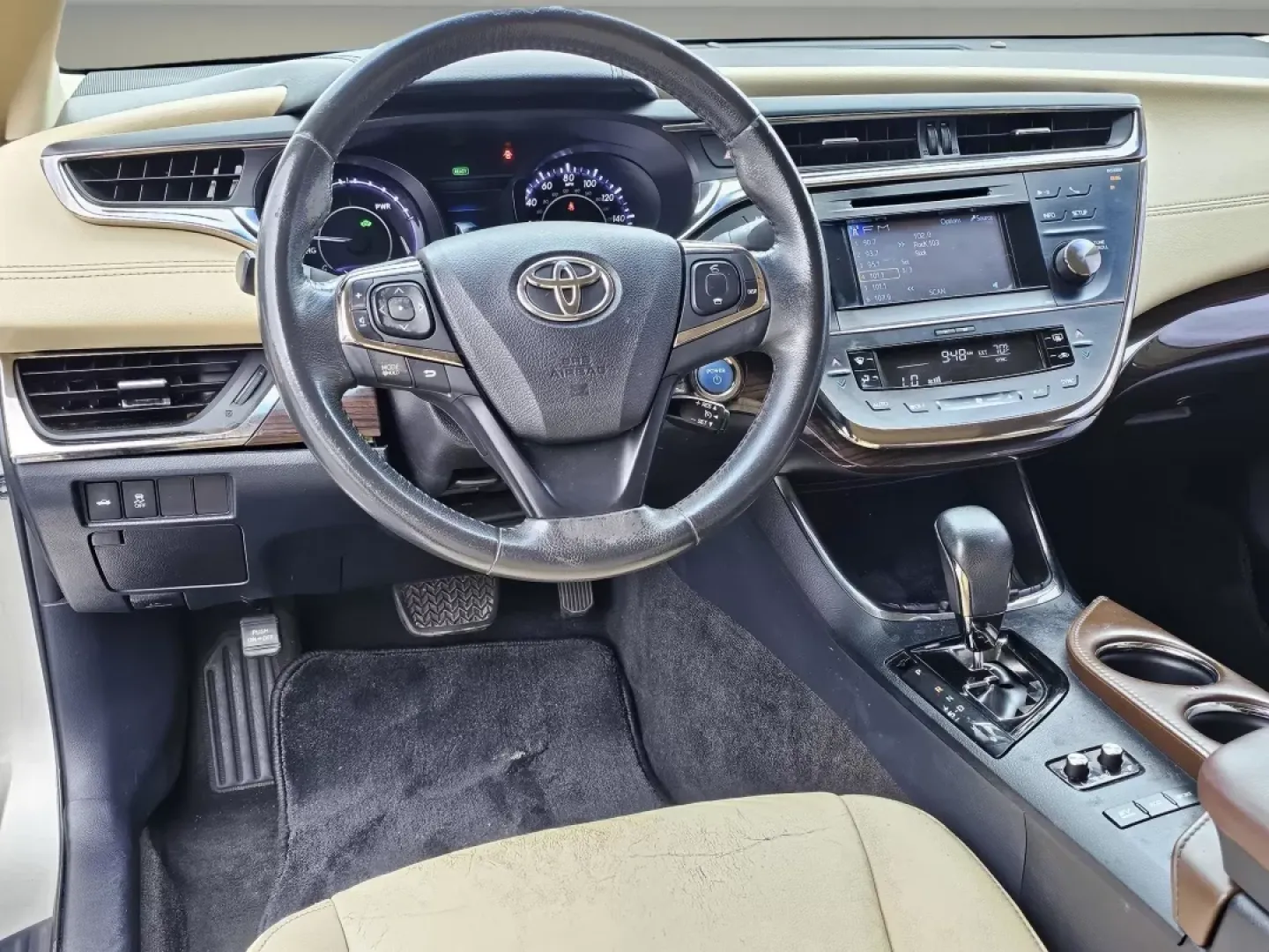 2014 Toyota Avalon Hybrid XLE Premium (4T1BD1EB0EU) with an Other engine, located at 521 Old Farm Lane Rd, Prattville, AL, 36066, (334) 325-1505, 32.482460, -86.416367 - Experience the perfect blend of luxury and efficiency with the 2014 Toyota Avalon Hybrid, available now at Gils Auto in Phenix City, AL! This stunning sedan isn't just a ride; it's an experience designed for ultimate comfort and convenience, making it an ideal choice for both daily commutes and week - Photo#15