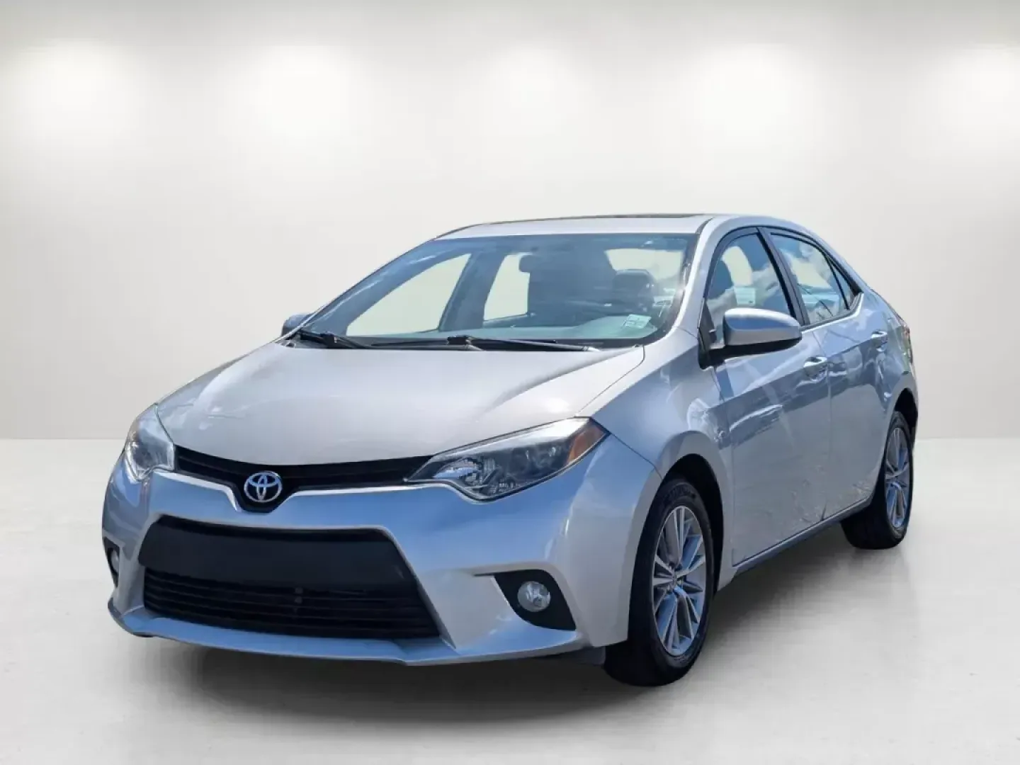 2014 Toyota Corolla LE (2T1BURHE2EC) with an Other engine, located at 7000 Northlake Connector, Columbus, GA, 31904, (706) 987-8085, 32.524975, -84.978134 - **Discover Adventure with the 2014 Toyota Corolla LE at Gils Auto - Columbus #2**<br /> <br /> Are you searching for a reliable vehicle that perfectly fits your busy lifestyle? Look no further! The 2014 Toyota Corolla LE combines style, efficiency, and safety, making it an ideal choice for daily com - Photo#1