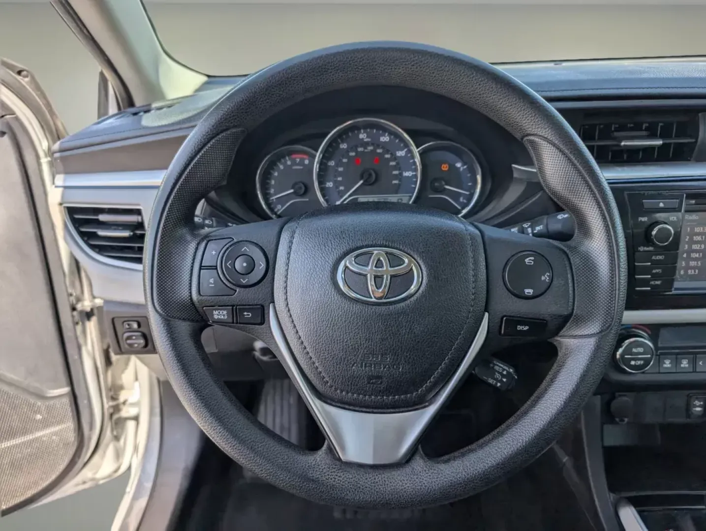 2014 Toyota Corolla LE (2T1BURHE2EC) with an Other engine, located at 7000 Northlake Connector, Columbus, GA, 31904, (706) 987-8085, 32.524975, -84.978134 - **Discover Adventure with the 2014 Toyota Corolla LE at Gils Auto - Columbus #2**<br /> <br /> Are you searching for a reliable vehicle that perfectly fits your busy lifestyle? Look no further! The 2014 Toyota Corolla LE combines style, efficiency, and safety, making it an ideal choice for daily com - Photo#16