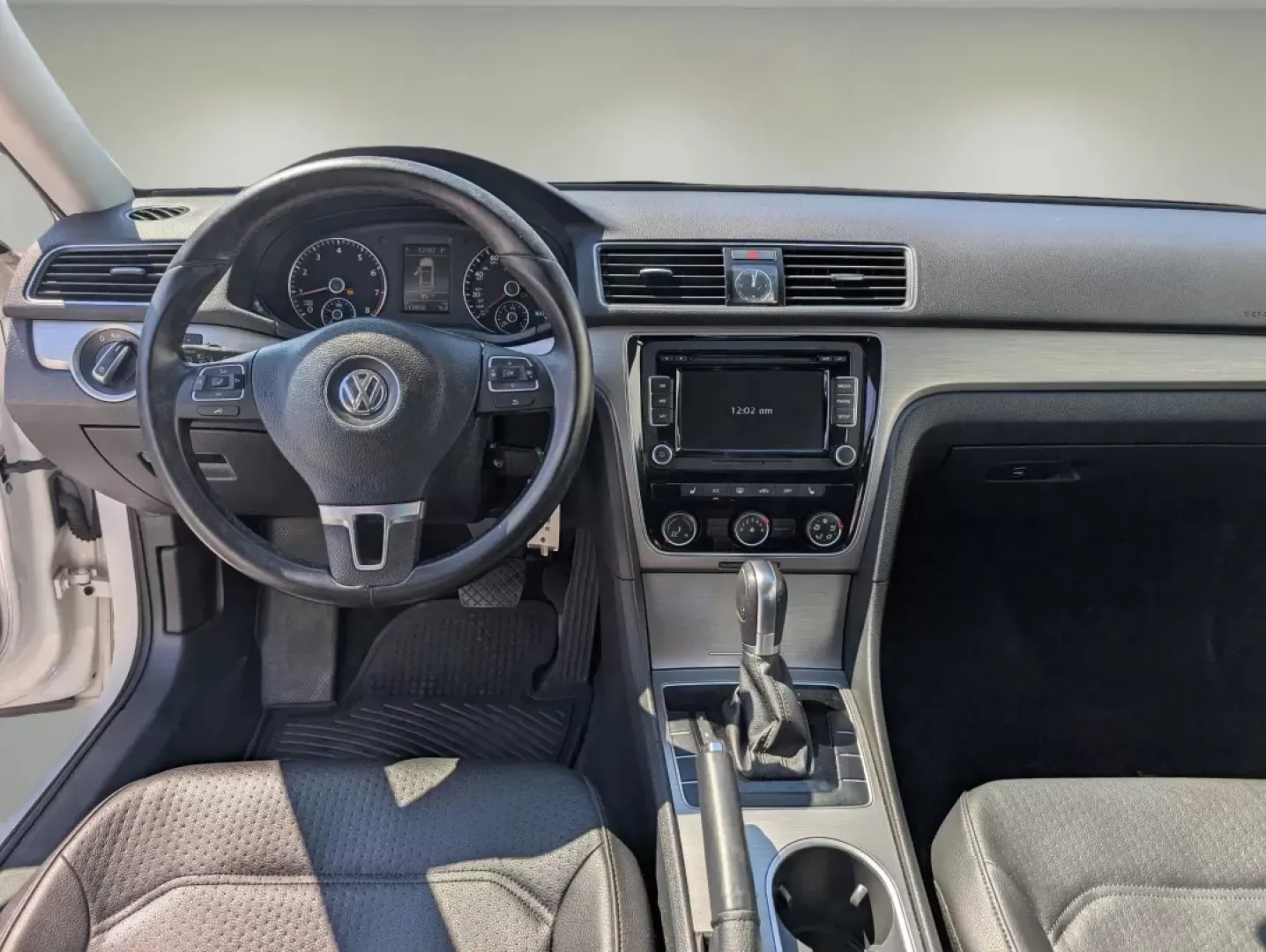 2014 Volkswagen Passat SE w/Sunroof and Nav (1VWBS7A31EC) with an Other engine, located at 804 22nd Ave, Phenix City, AL, 36870, (334) 297-1860, 32.484749, -85.024475 - Are you on the hunt for a reliable commuter sedan that perfectly balances style, comfort, and affordability? Look no further than this 2014 Volkswagen Passat, available now at Gils Auto in Phenix City, AL! This vehicle is not just a means of transportation; it's an invitation to experience the joy o - Photo#11