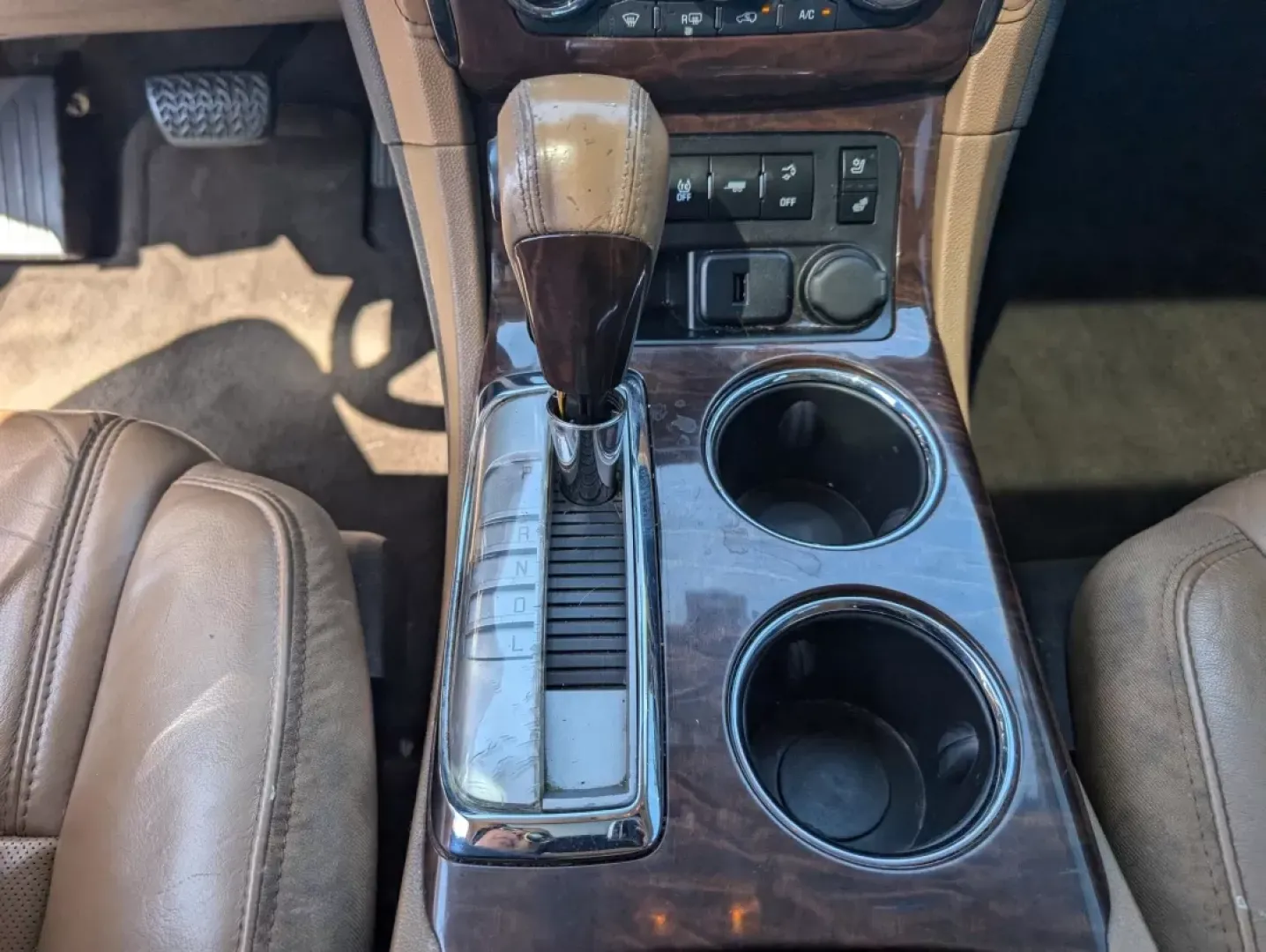 2015 /Choccachino Buick Enclave Premium (5GAKRCKD3FJ) with an Other engine, located at 804 22nd Ave, Phenix City, AL, 36870, (334) 297-1860, 32.484749, -85.024475 - **Experience Luxury and Versatility with the 2015 Buick Enclave at Gils Auto!**<br /> <br /> Are you searching for a family-friendly SUV that doesn't compromise on luxury or performance? Look no further! The 2015 Buick Enclave is the perfect vehicle for growing families, weekend adventurers, or anyo - Photo#14