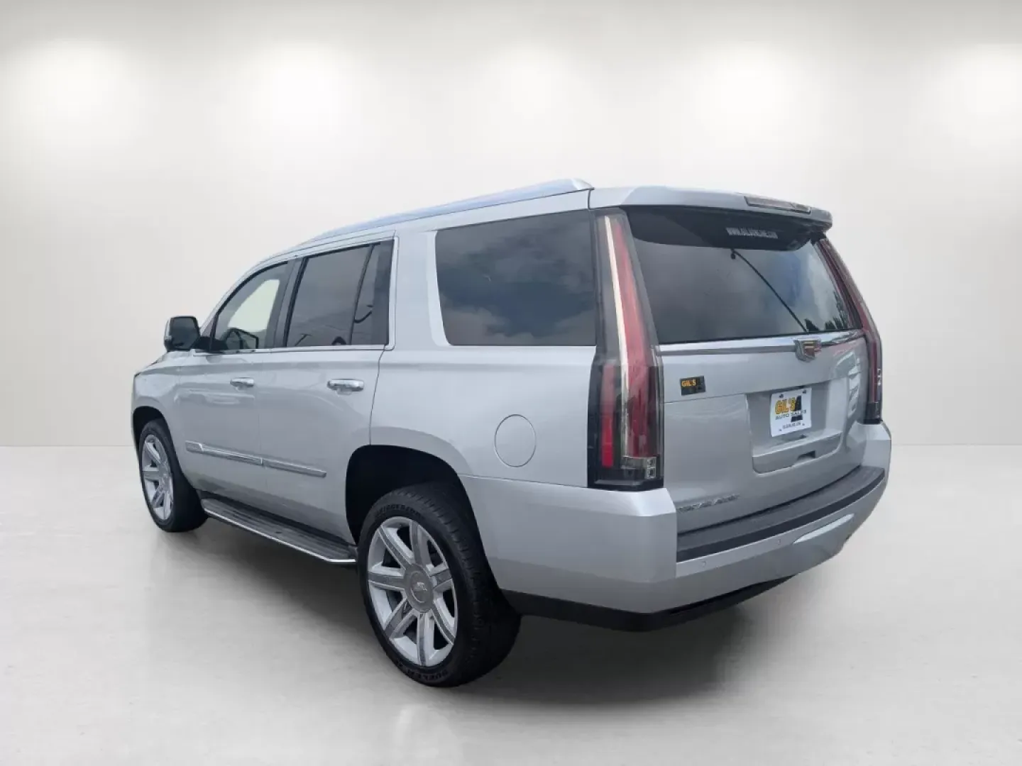 2015 /Jet Black Cadillac Escalade Luxury (1GYS3MKJ8FR) with an Other engine, located at 1430 Gateway Drive, Opelika, AL, 36801, (334) 239-0944, 32.637871, -85.409790 - **Elevate Your Lifestyle with the 2015 Cadillac Escalade Luxury Edition Perfect for Families and Adventurers Alike!**<br /> <br /> Discover the perfect blend of luxury, space, and power with the stunning 2015 Cadillac Escalade, now available at Gils Auto, your premier Buy Here Pay Here dealership l - Photo#6