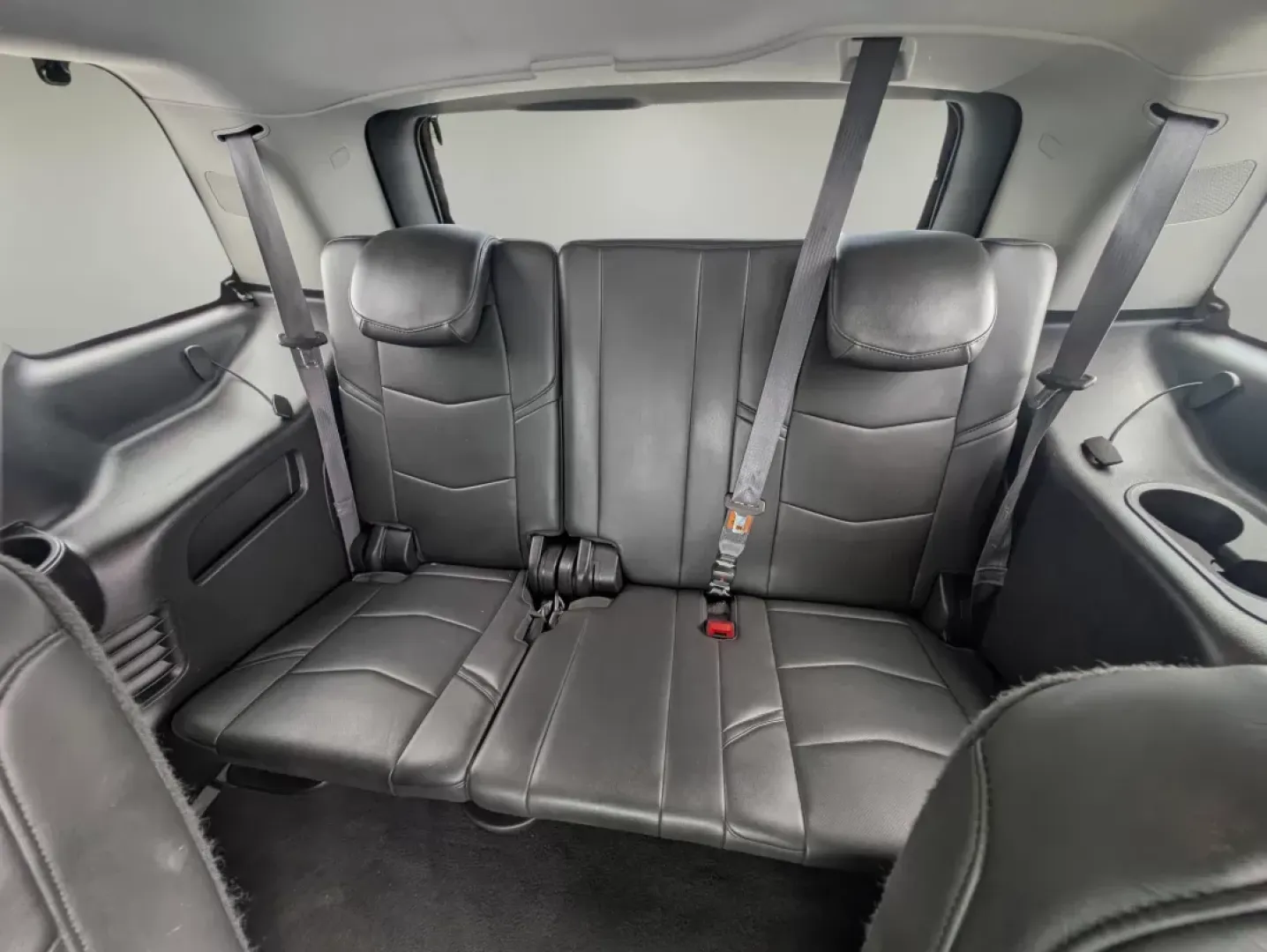 2015 /Jet Black Cadillac Escalade Luxury (1GYS3MKJ8FR) with an Other engine, located at 1430 Gateway Drive, Opelika, AL, 36801, (334) 239-0944, 32.637871, -85.409790 - **Elevate Your Lifestyle with the 2015 Cadillac Escalade Luxury Edition Perfect for Families and Adventurers Alike!**<br /> <br /> Discover the perfect blend of luxury, space, and power with the stunning 2015 Cadillac Escalade, now available at Gils Auto, your premier Buy Here Pay Here dealership l - Photo#10