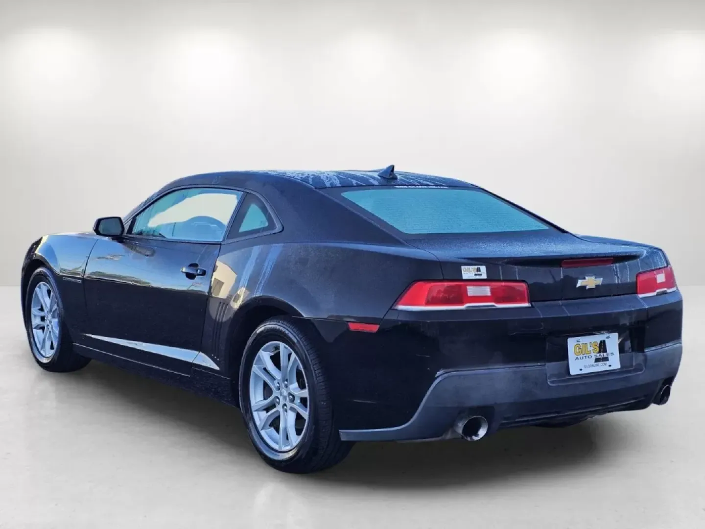 2015 /Black Chevrolet Camaro LS (2G1FB1E35F9) with an Other engine, located at 1430 Gateway Drive, Opelika, AL, 36801, (334) 239-0944, 32.637871, -85.409790 - **Unleash Your Drive with the 2015 Chevrolet Camaro LS Perfect for Thrilling Road Trips and Daily Commuters!**<br /> <br /> If you're ready to elevate your driving experience, look no further than this stunning 2015 Chevrolet Camaro LS, available now at Gils Auto in Phenix City, AL. Imagine cruisin - Photo#5