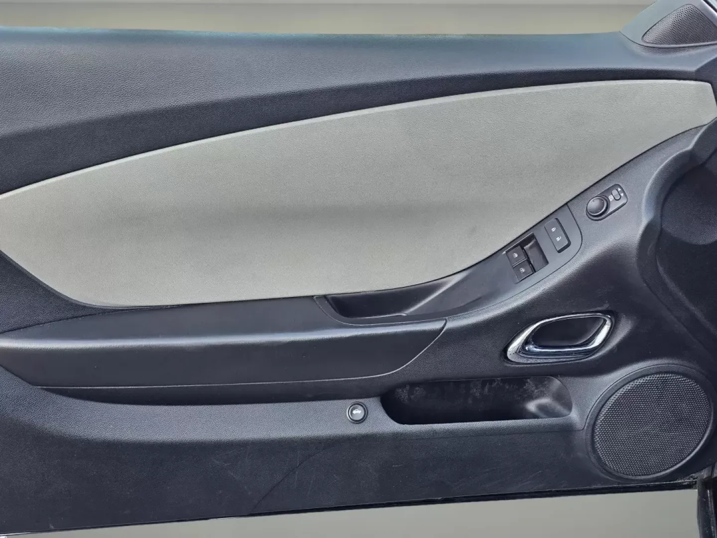 2015 /Black Chevrolet Camaro LS (2G1FB1E35F9) with an Other engine, located at 1430 Gateway Drive, Opelika, AL, 36801, (334) 239-0944, 32.637871, -85.409790 - **Unleash Your Drive with the 2015 Chevrolet Camaro LS Perfect for Thrilling Road Trips and Daily Commuters!**<br /> <br /> If you're ready to elevate your driving experience, look no further than this stunning 2015 Chevrolet Camaro LS, available now at Gils Auto in Phenix City, AL. Imagine cruisin - Photo#6