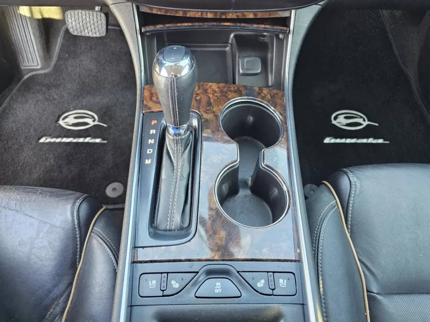 2015 /Jet Black Chevrolet Impala LTZ (2G1165S30F9) with an Other engine, located at 3959 U.S. 80 W, Phenix City, AL, 36870, (334) 297-4885, 32.469296, -85.135185 - **Unleash Your Everyday Adventures with the 2015 Chevrolet Impala LTZ at Gils Auto!**<br /> <br /> Are you looking for a vehicle that combines luxury, comfort, and practicality? Whether you're commuting to work, running errands around Phenix City, or embarking on a weekend road trip, the 2015 Chevro - Photo#12