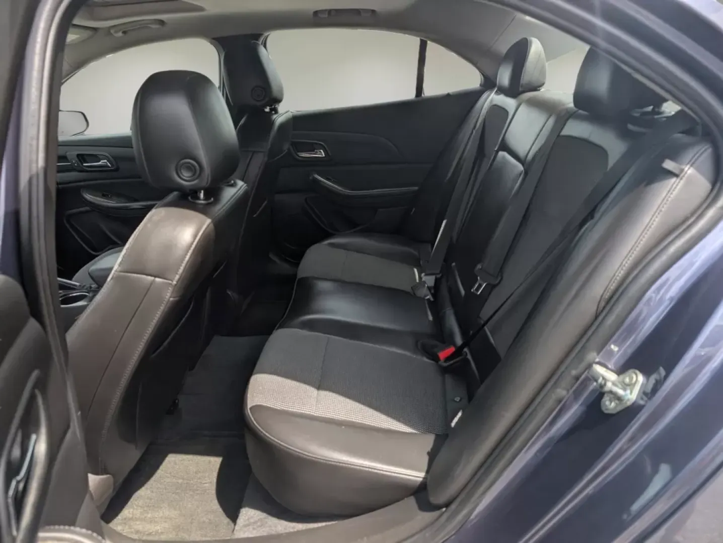 2015 /Jet Black Chevrolet Malibu LT (1G11C5SL3FF) with an Other engine, located at 3959 U.S. 80 W, Phenix City, AL, 36870, (334) 297-4885, 32.469296, -85.135185 - 2015 Chevrolet Malibu LT - Photo#11