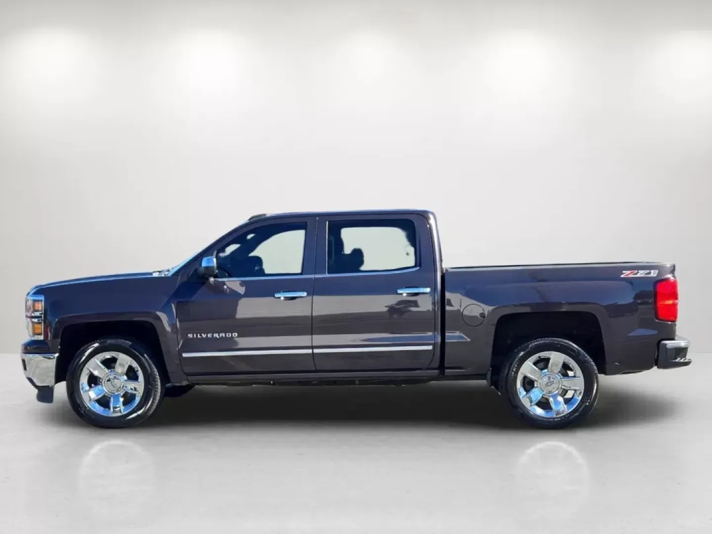 2015 /Jet Black Chevrolet Silverado 1500 LTZ (3GCPCSEC3FG) with an Other engine, located at 1430 Gateway Drive, Opelika, AL, 36801, (334) 239-0944, 32.637871, -85.409790 - **Unleash Your Adventurous Spirit with the 2015 Chevrolet Silverado 1500 LTZ at Gils Auto in Phenix City, AL!**<br /> <br /> Are you ready to elevate your weekend adventures or make your daily commute a more enjoyable experience? The 2015 Chevrolet Silverado 1500 LTZ is the perfect pickup for those - Photo#5