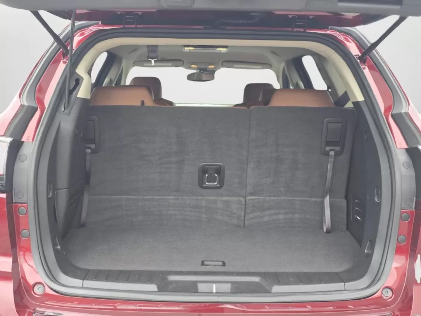 2015 /Ebony/Saddle Up Chevrolet Traverse LTZ (1GNKVJKD1FJ) with an Other engine, located at 1430 Gateway Drive, Opelika, AL, 36801, (334) 239-0944, 32.637871, -85.409790 - **Adventure Awaits with the 2015 Chevrolet Traverse LTZ Perfect for Growing Families!**<br /> <br /> Are you a family on the go, seeking a reliable and spacious SUV that effortlessly balances style with functionality? Look no further than the stunning 2015 Chevrolet Traverse LTZ, available now at G - Photo#8