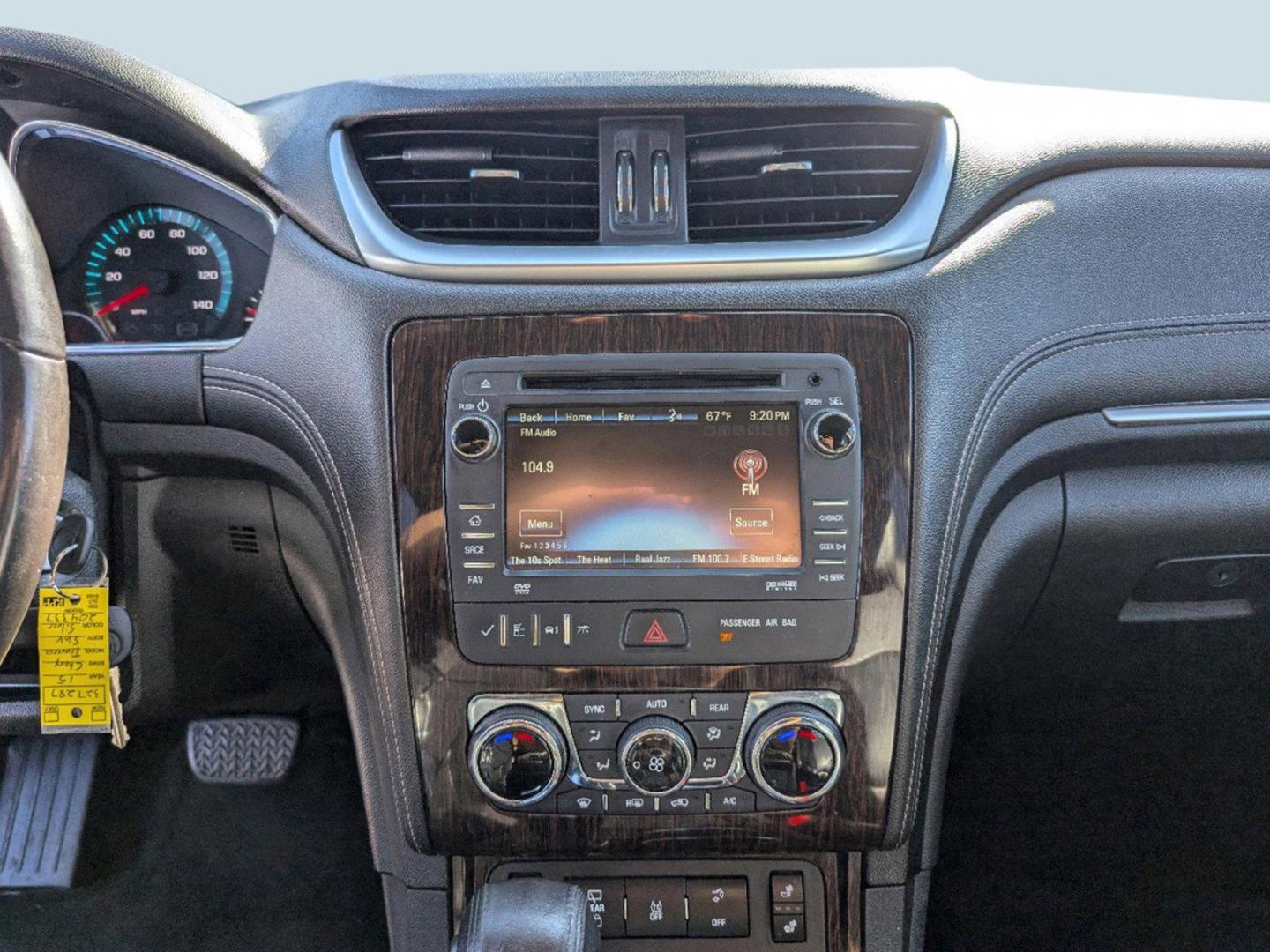 2015 Silver Ice Metallic /Ebony Chevrolet Traverse LT (1GNKRHKD2FJ) with an Gas V6 3.6L/217 engine, 6-Speed Automatic transmission, located at 3959 U.S. 80 W, Phenix City, AL, 36870, (334) 297-4885, 32.469296, -85.135185 - 2015 Chevrolet Traverse LT - Photo#14