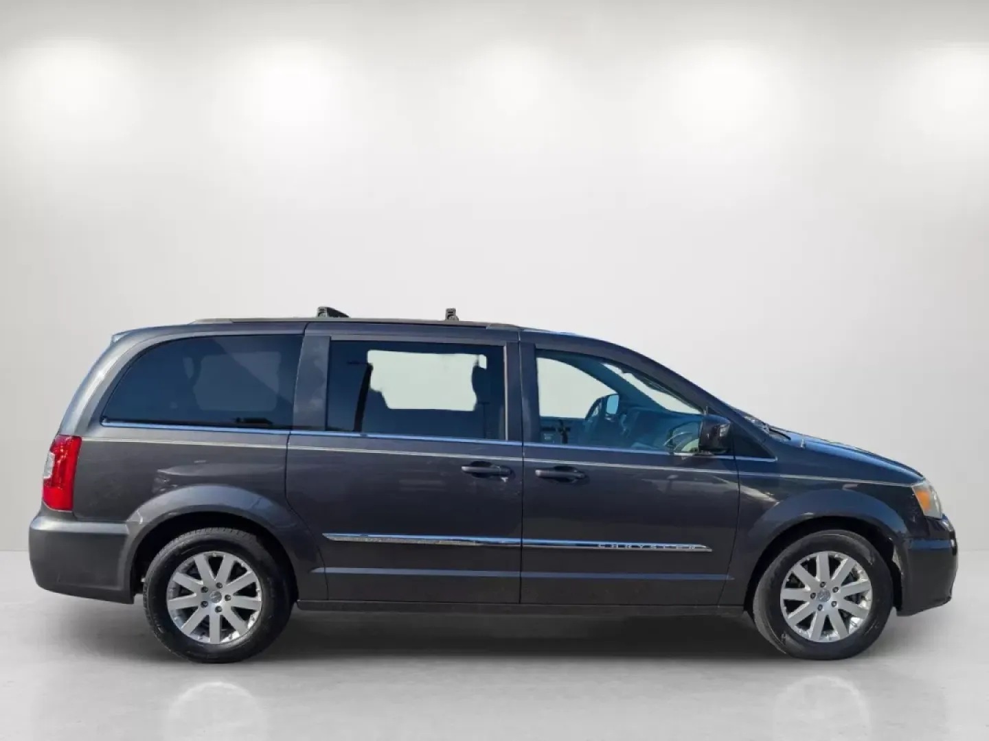 2015 /Black/Light Graystone Chrysler Town and Country Touring (2C4RC1BG6FR) with an Other engine, located at 5115 14th Ave., Columbus, GA, 31904, (706) 323-0345, 32.511494, -84.971046 - Are you ready to transform your family adventures into unforgettable road trips or daily commutes? Look no further than this stunning 2015 Chrysler Town and Country Touring minivan, available now at Gils Auto in Phenix City, AL. Perfect for growing families or those who love to travel in comfort, - Photo#3