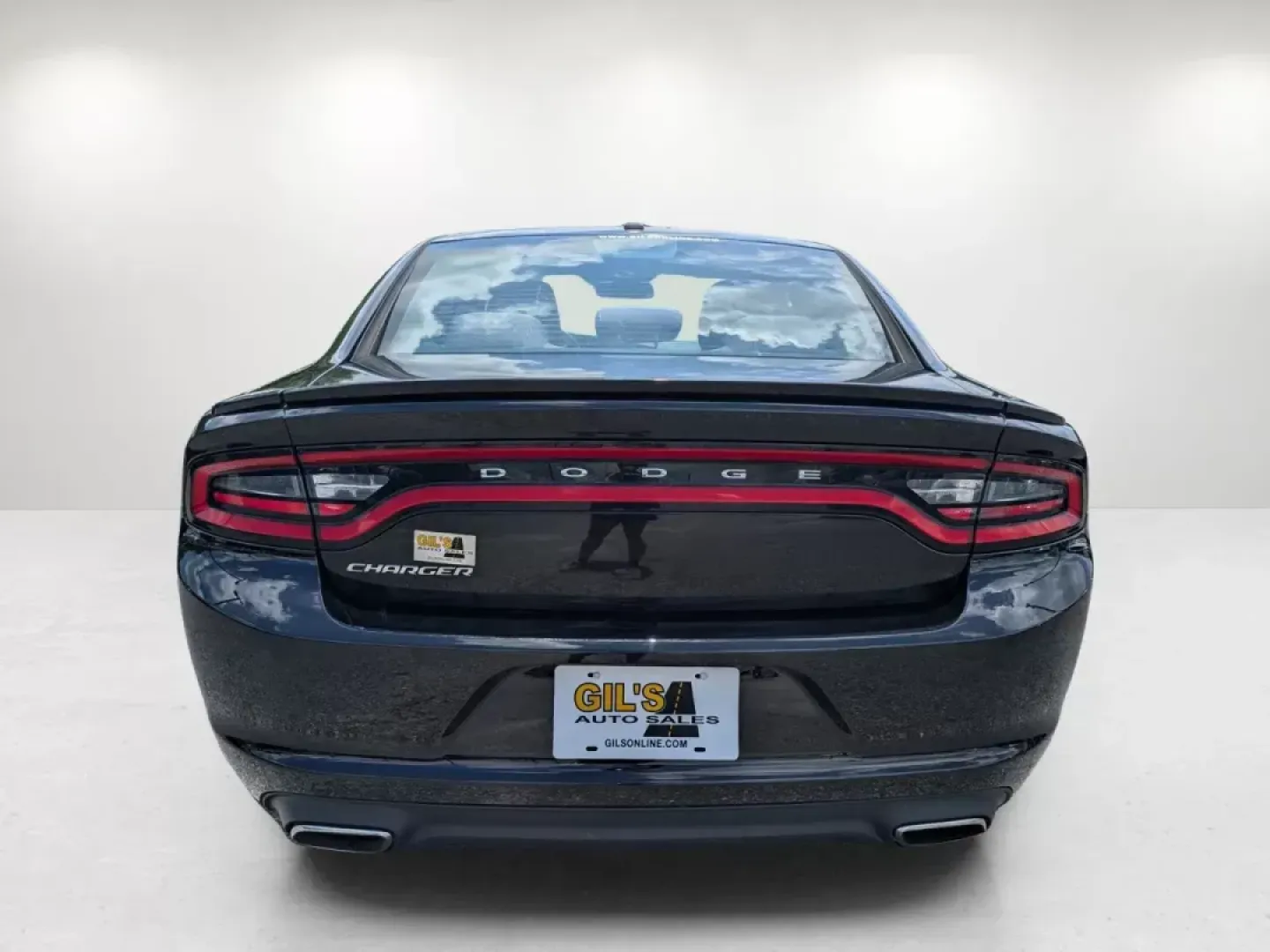 2015 /Black Dodge Charger SE (2C3CDXBG0FH) with an Regular Unleaded V-6 3.6 L/220 engine, 8-Speed Automatic w/OD transmission, located at 5115 14th Ave., Columbus, GA, 31904, (706) 323-0345, 32.511494, -84.971046 - 2015 Dodge Charger SE - Photo#5