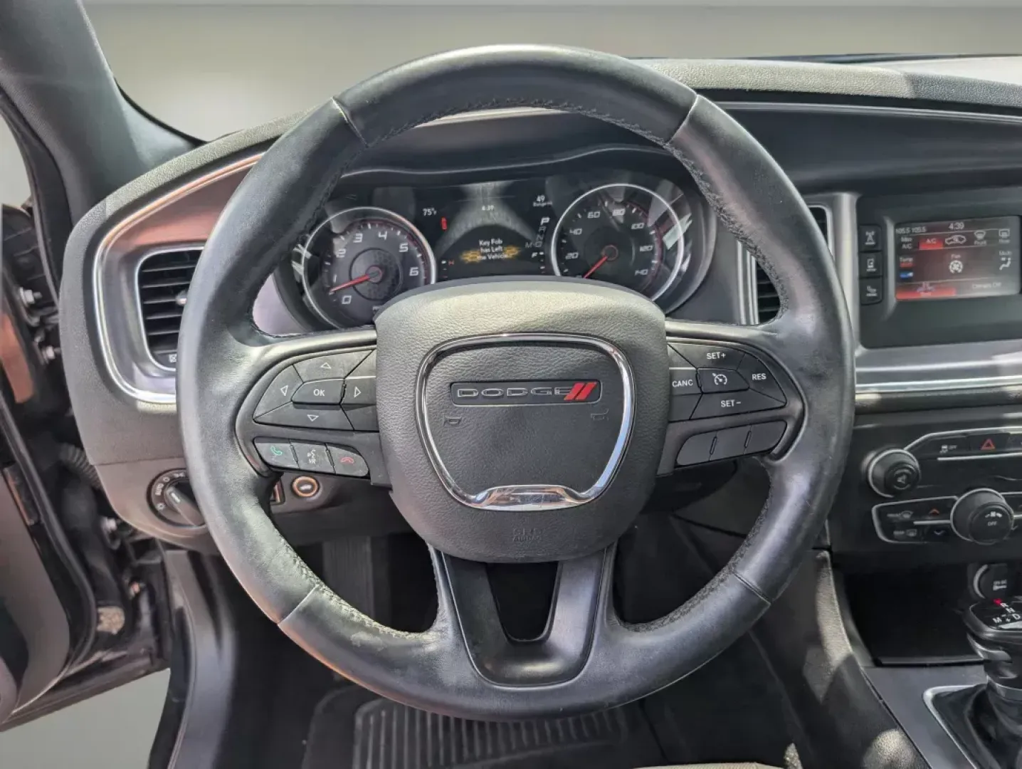 2015 /Black Dodge Charger SE (2C3CDXBG0FH) with an Regular Unleaded V-6 3.6 L/220 engine, 8-Speed Automatic w/OD transmission, located at 5115 14th Ave., Columbus, GA, 31904, (706) 323-0345, 32.511494, -84.971046 - 2015 Dodge Charger SE - Photo#14