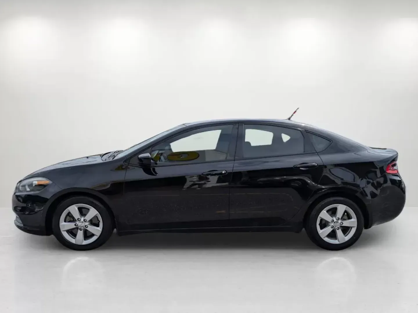 2015 /Black Dodge Dart SXT (1C3CDFBB3FD) with an Regular Unleaded I-4 2.4 L/144 engine, 6-Speed Automatic w/OD transmission, located at 1430 Gateway Drive, Opelika, AL, 36801, (334) 239-0944, 32.637871, -85.409790 - **Drive Your Future with Confidence: 2015 Dodge Dart SXT at Gils Auto in Opelika, AL**<br /> <br /> Are you in the market for a reliable vehicle that fits your fast-paced lifestyle? Look no further than the 2015 Dodge Dart SXT, now available at Gils Auto, located at 1430 Gateway Drive, Opelika, AL 3 - Photo#7