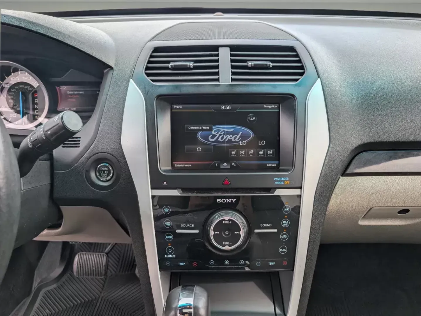 2015 Ford Explorer Limited (1FM5K7F83FG) with an Regular Unleaded V-6 3.5 L/213 engine, 6-Speed Automatic w/OD transmission, located at 7000 Northlake Connector, Columbus, GA, 31904, (706) 987-8085, 32.524975, -84.978134 - **Discover the Perfect Family Adventure Vehicle: 2015 Ford Explorer Limited at Gils Auto - Columbus #2**<br /> <br /> Are you searching for a vehicle that effortlessly blends style, versatility, and comfort? Look no further! The 2015 Ford Explorer Limited is the ultimate SUV that's perfect for growi - Photo#14
