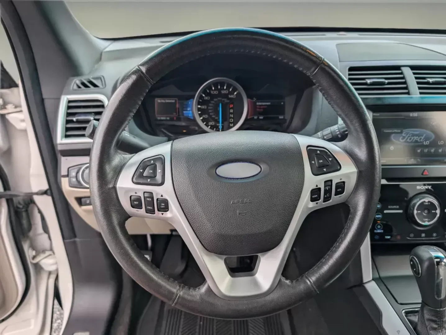 2015 Ford Explorer Limited (1FM5K7F83FG) with an Regular Unleaded V-6 3.5 L/213 engine, 6-Speed Automatic w/OD transmission, located at 7000 Northlake Connector, Columbus, GA, 31904, (706) 987-8085, 32.524975, -84.978134 - **Discover the Perfect Family Adventure Vehicle: 2015 Ford Explorer Limited at Gils Auto - Columbus #2**<br /> <br /> Are you searching for a vehicle that effortlessly blends style, versatility, and comfort? Look no further! The 2015 Ford Explorer Limited is the ultimate SUV that's perfect for growi - Photo#15