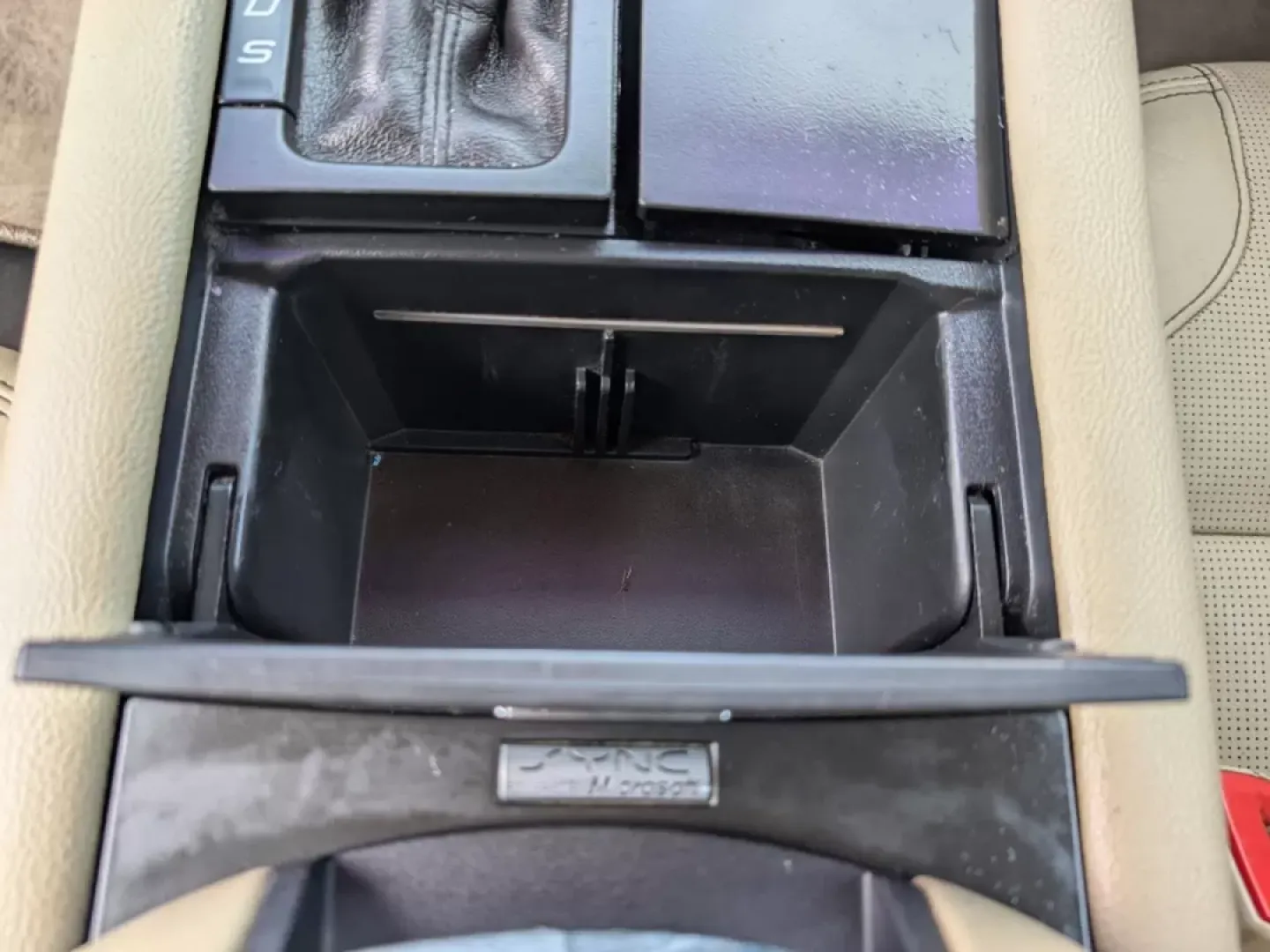 2015 Ford Taurus Limited (1FAHP2F89FG) with an Other engine, located at 5115 14th Ave., Columbus, GA, 31904, (706) 323-0345, 32.511494, -84.971046 - **Experience Comfort and Confidence with the 2015 Ford Taurus Limited at Gils Auto - Phenix City!**<br /> <br /> Are you in search of a versatile vehicle that caters to your lifestyle? Look no further than the 2015 Ford Taurus Limited, available now at Gils Auto, your trusted Buy Here Pay Here deale - Photo#14