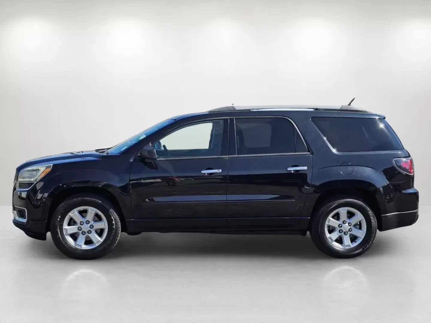 2015 /Ebony GMC Acadia SLE (1GKKVPKD4FJ) with an Other engine, located at 804 22nd Ave, Phenix City, AL, 36870, (334) 297-1860, 32.484749, -85.024475 - **Discover Adventure with the 2015 GMC Acadia at Gils Auto - Your Family's Next SUV!**<br /> <br /> Are you in search of the perfect vehicle for family road trips or weekend adventures? Look no further! The 2015 GMC Acadia, available at Gils Auto in Phenix City, AL, offers a spacious, comfortable ri - Photo#7
