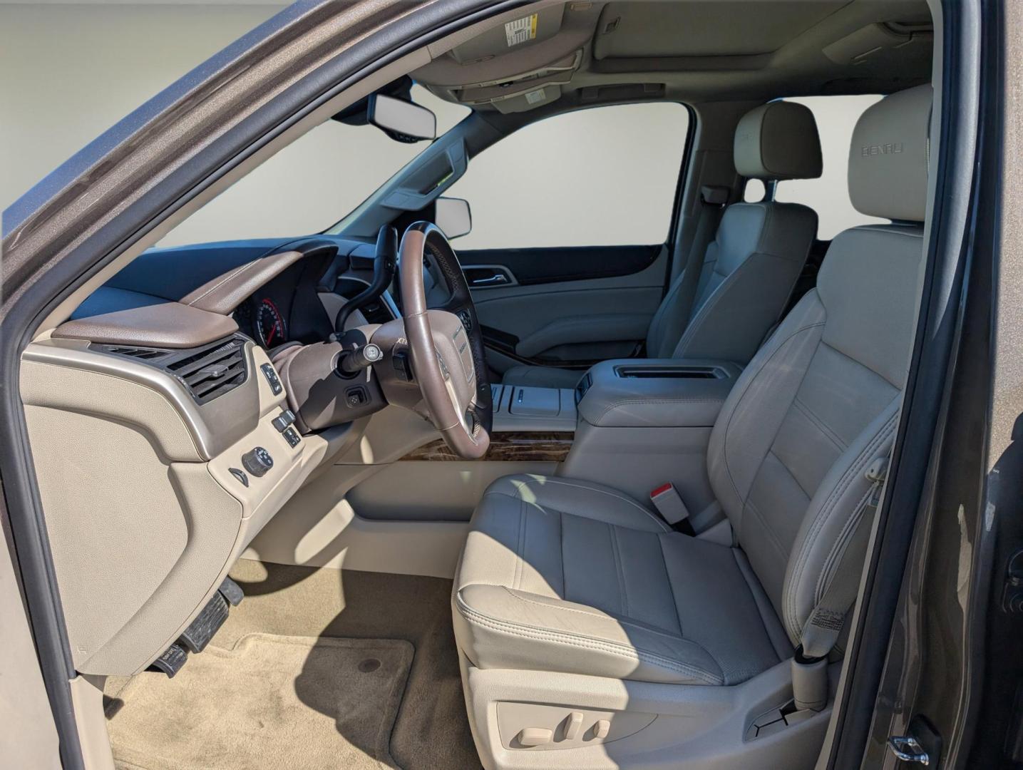 2015 /Cocoa/Shale GMC Yukon Denali (1GKS1CKJ9FR) with an Gas V8 6.2L/378 engine, 8-Speed Automatic transmission, located at 3959 U.S. 80 W, Phenix City, AL, 36870, (334) 297-4885, 32.469296, -85.135185 - 2015 GMC Yukon Denali - Photo#10