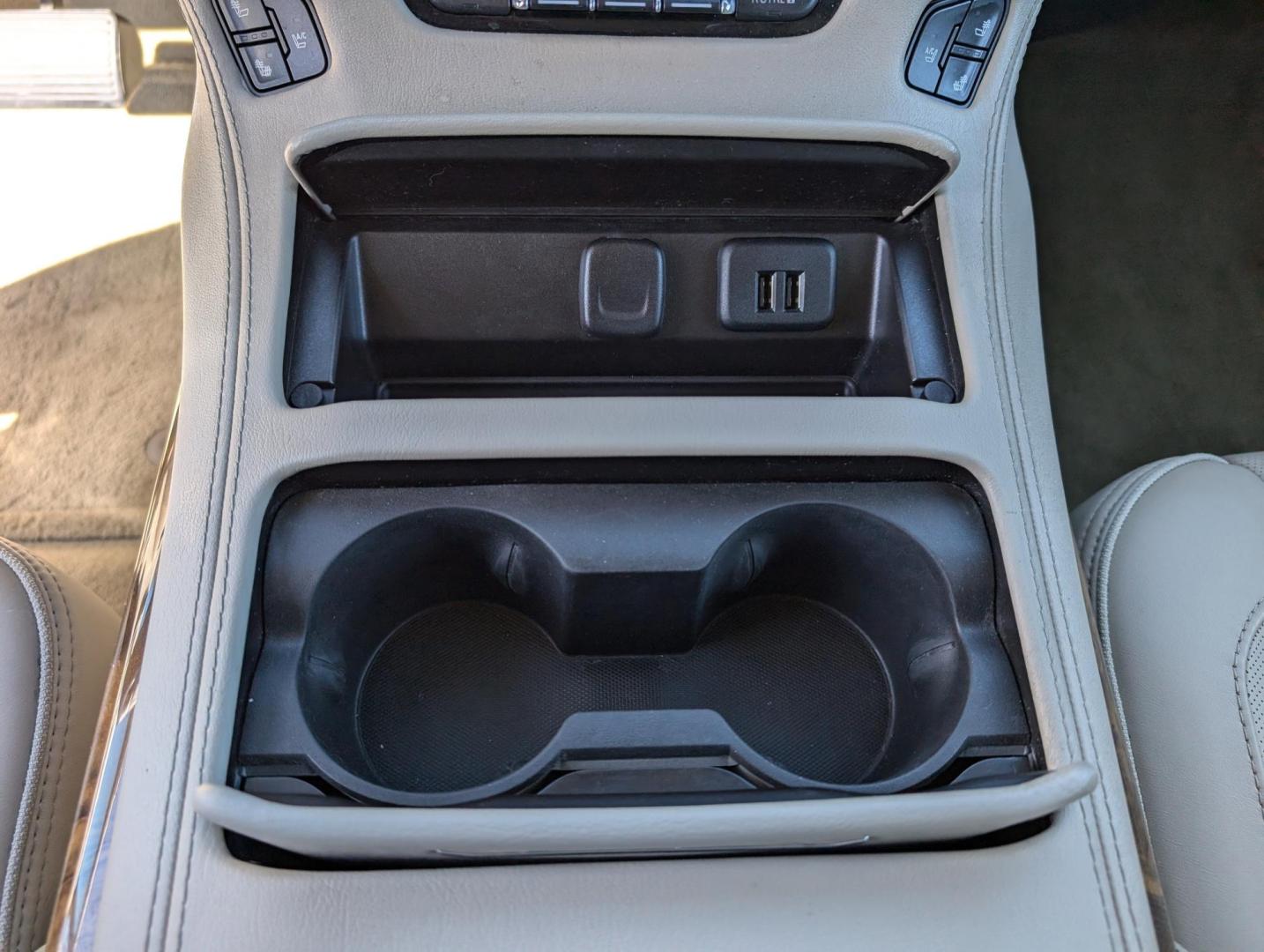 2015 /Cocoa/Shale GMC Yukon Denali (1GKS1CKJ9FR) with an Gas V8 6.2L/378 engine, 8-Speed Automatic transmission, located at 3959 U.S. 80 W, Phenix City, AL, 36870, (334) 297-4885, 32.469296, -85.135185 - 2015 GMC Yukon Denali - Photo#14