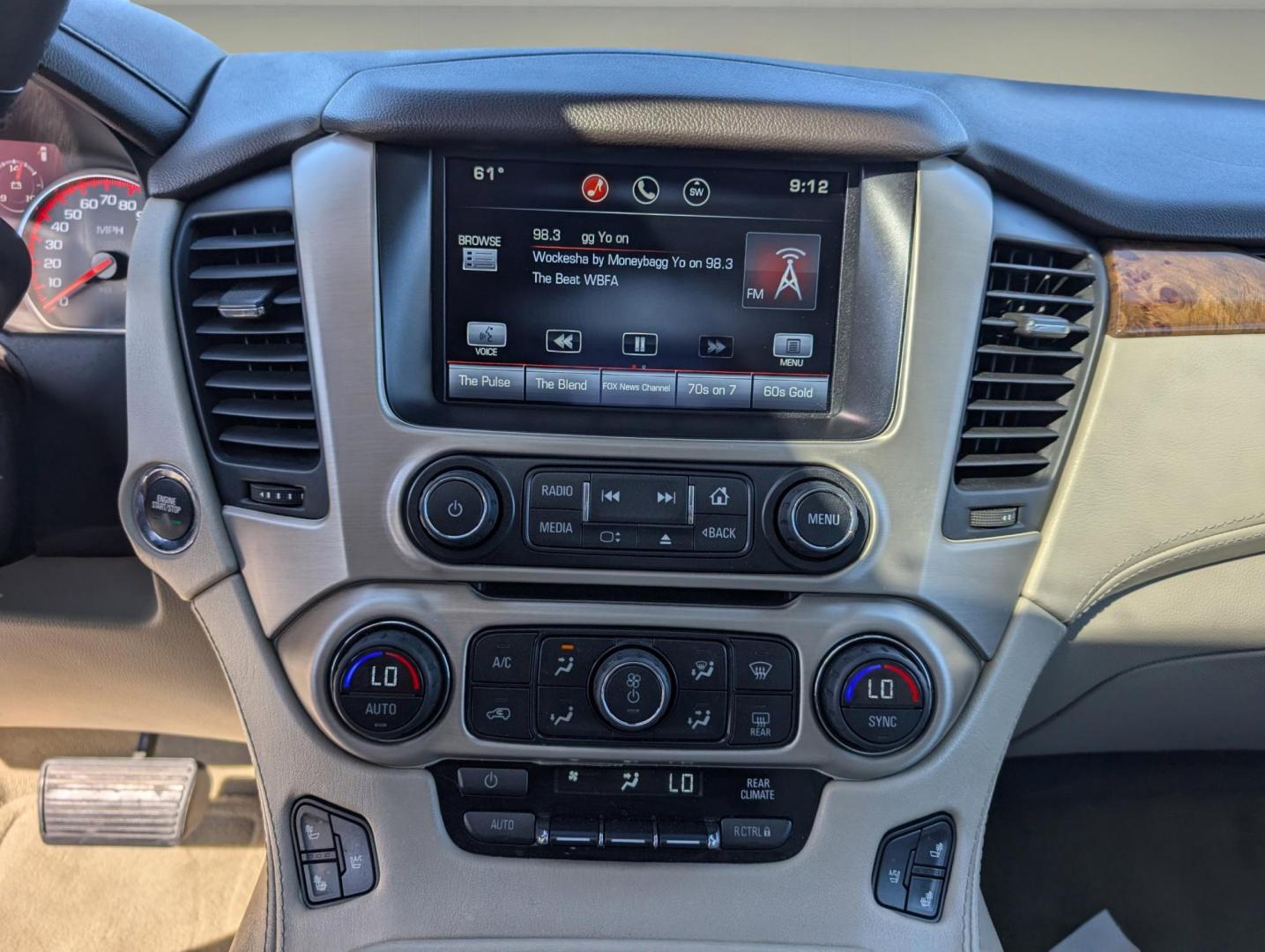 2015 /Cocoa/Shale GMC Yukon Denali (1GKS1CKJ9FR) with an Gas V8 6.2L/378 engine, 8-Speed Automatic transmission, located at 3959 U.S. 80 W, Phenix City, AL, 36870, (334) 297-4885, 32.469296, -85.135185 - 2015 GMC Yukon Denali - Photo#16