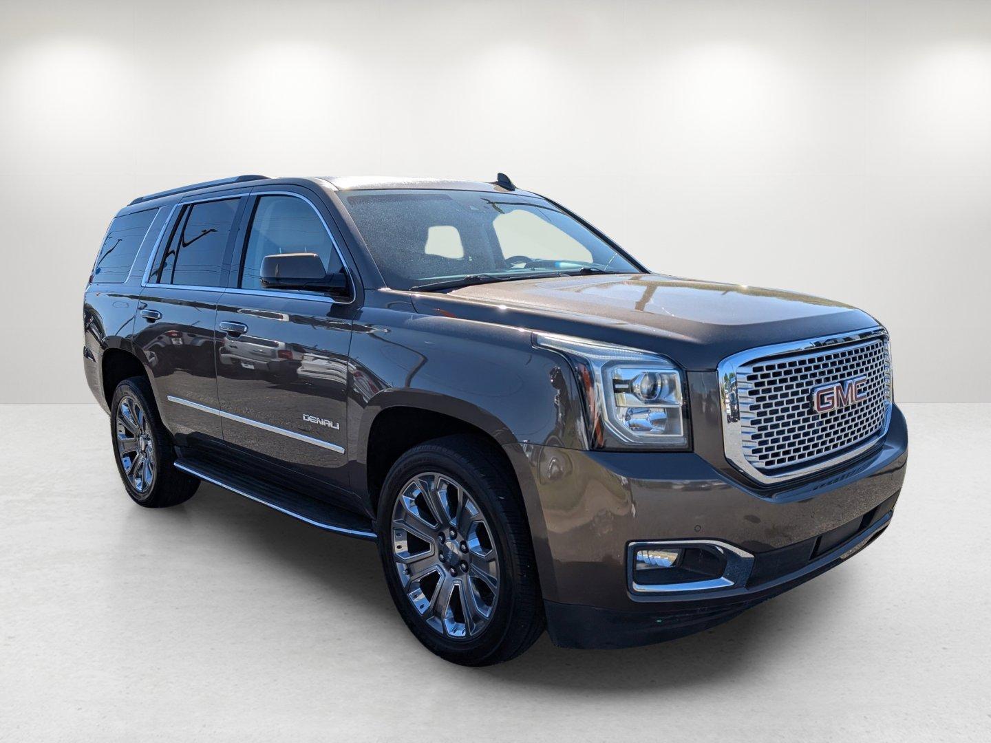 2015 /Cocoa/Shale GMC Yukon Denali (1GKS1CKJ9FR) with an Gas V8 6.2L/378 engine, 8-Speed Automatic transmission, located at 3959 U.S. 80 W, Phenix City, AL, 36870, (334) 297-4885, 32.469296, -85.135185 - 2015 GMC Yukon Denali - Photo#3