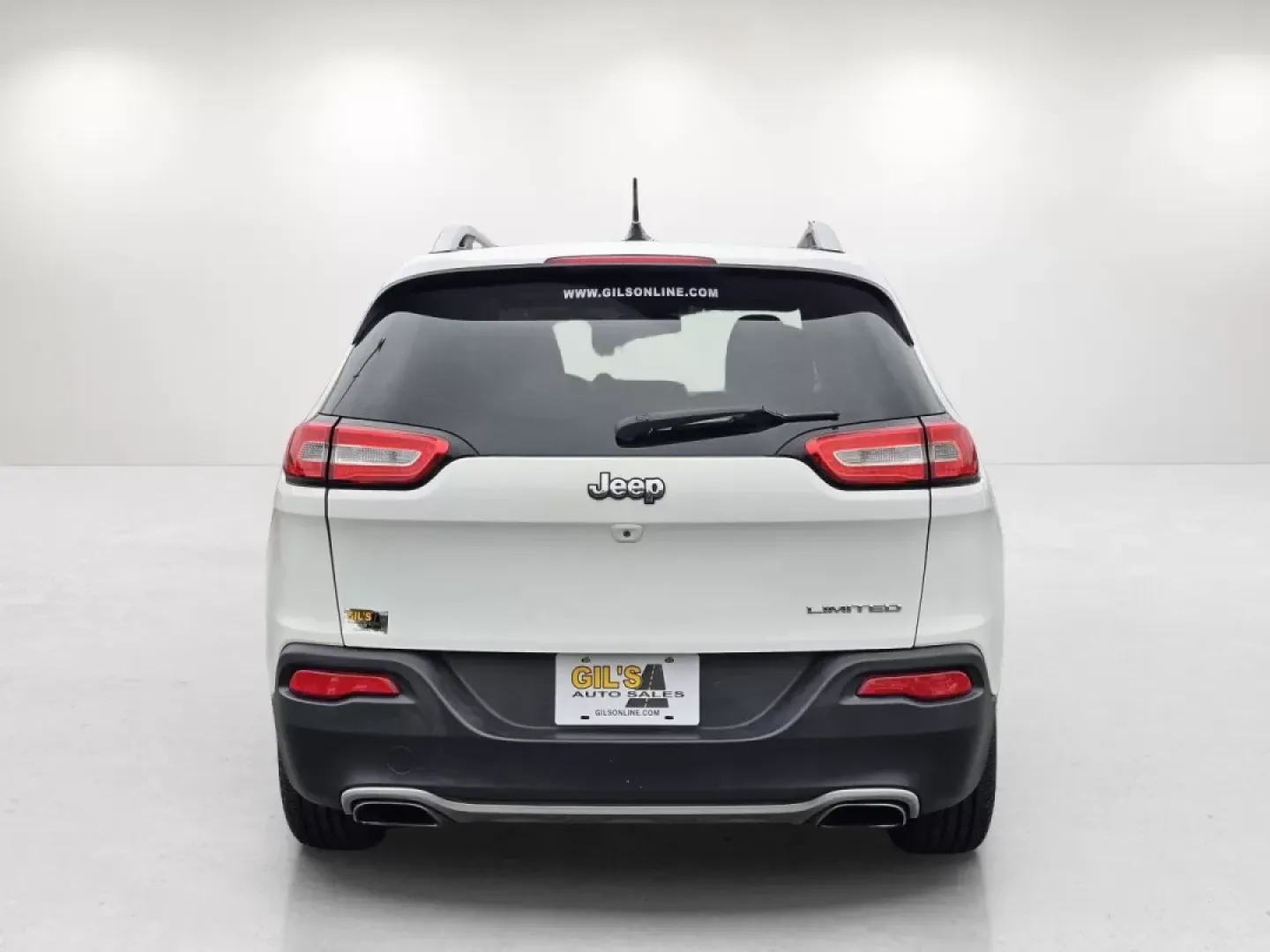 2015 /Lt Frost Beige/Black Jeep Cherokee Limited (1C4PJLDS1FW) with an Other engine, located at 3959 U.S. 80 W, Phenix City, AL, 36870, (334) 297-4885, 32.469296, -85.135185 - Discover your next adventure with the 2015 Jeep Cherokee Limited, the perfect vehicle for those seeking a balance of comfort, style, and capability. Whether you're a growing family needing extra space, a commuter looking for a reliable ride, or someone who loves weekend getaways, this crossover is d - Photo#6