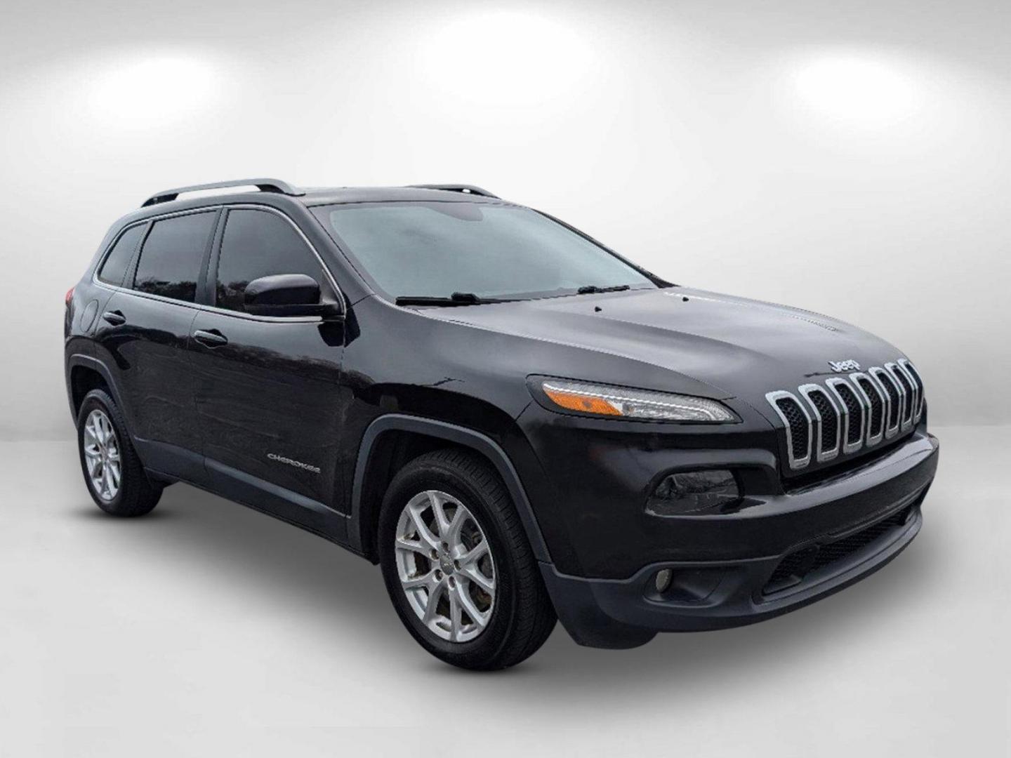 2015 /Black Jeep Cherokee Latitude (1C4PJLCS0FW) with an Regular Unleaded V-6 3.2 L/198 engine, 9-Speed Automatic w/OD transmission, located at 7000 Northlake Connector, Columbus, GA, 31904, (706) 987-8085, 32.524975, -84.978134 - 2015 Jeep Cherokee Latitude - Photo#2