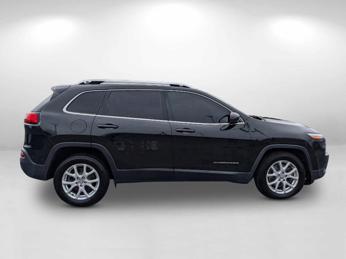 2015 /Black Jeep Cherokee Latitude (1C4PJLCS0FW) with an Regular Unleaded V-6 3.2 L/198 engine, 9-Speed Automatic w/OD transmission, located at 7000 Northlake Connector, Columbus, GA, 31904, (706) 987-8085, 32.524975, -84.978134 - 2015 Jeep Cherokee Latitude - Photo#3