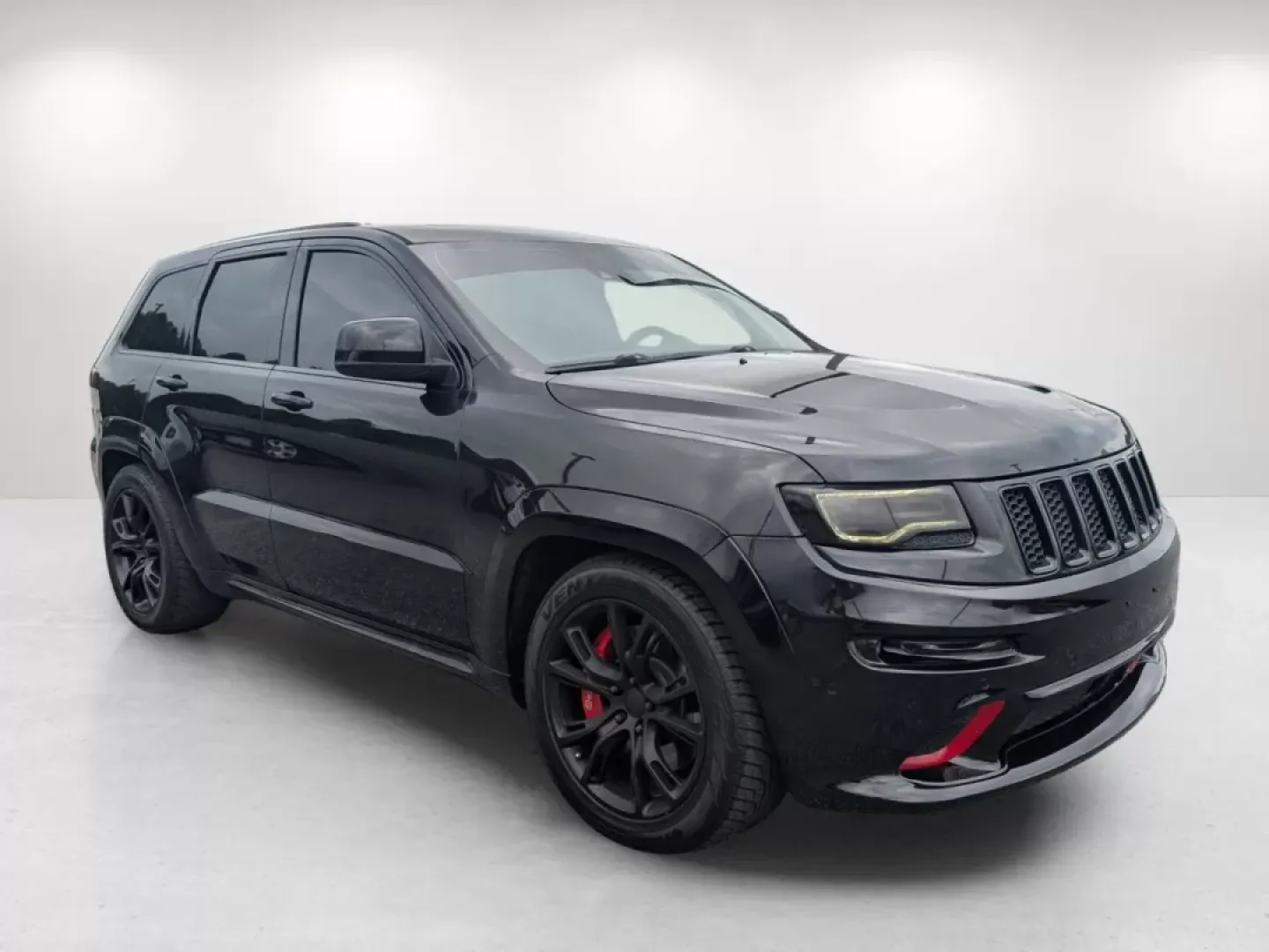 2015 /Black Jeep Grand Cherokee SRT (1C4RJFDJXFC) with an Other engine, located at 1430 Gateway Drive, Opelika, AL, 36801, (334) 239-0944, 32.637871, -85.409790 - **Elevate Your Adventures with the 2015 Jeep Grand Cherokee SRT at Gils Auto!**<br /> <br /> Are you ready to take your outdoor adventures to the next level? Whether it's cruising along the Chattahoochee River, tackling rugged terrains at nearby hiking trails, or simply enjoying a comfortable ride t - Photo#2